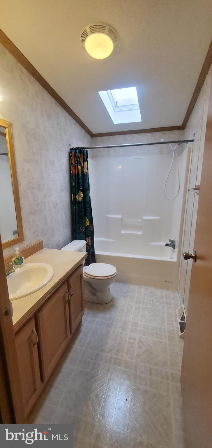 BAY COUNTRY ESTATES - Residential