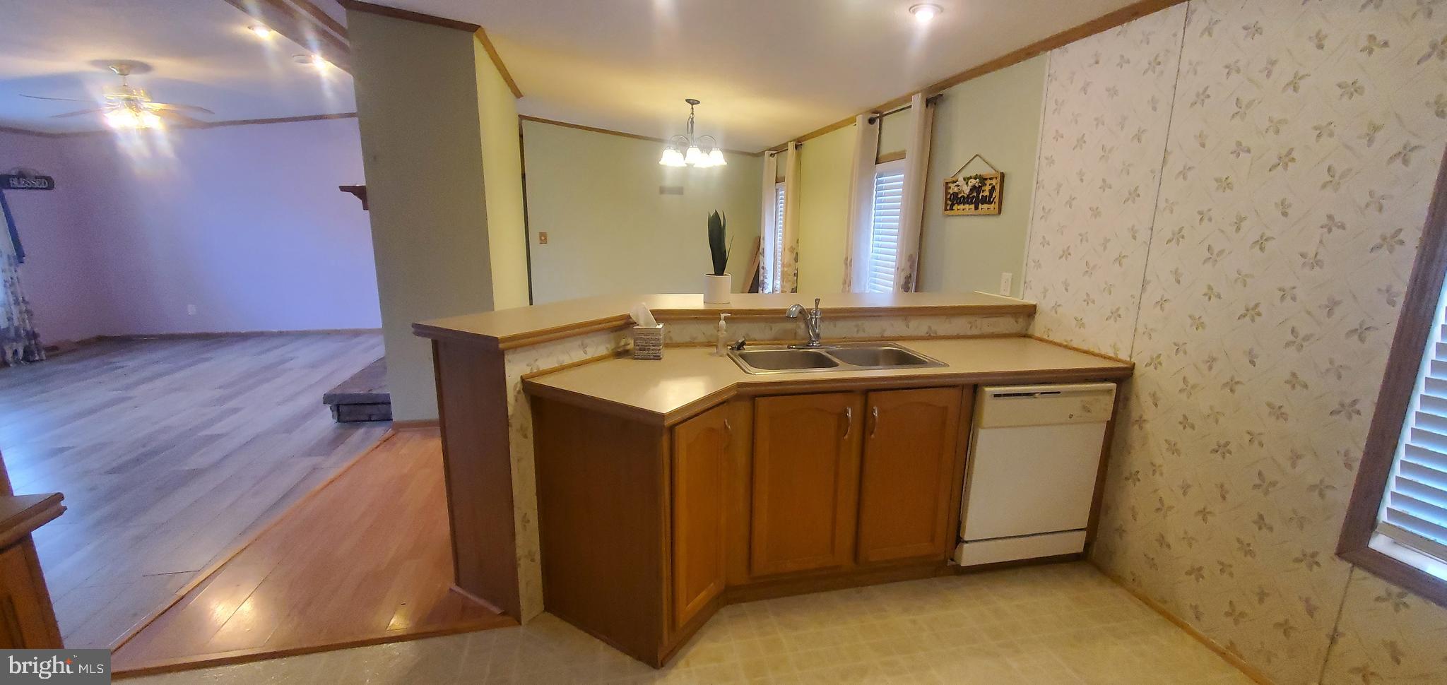 BAY COUNTRY ESTATES - Residential