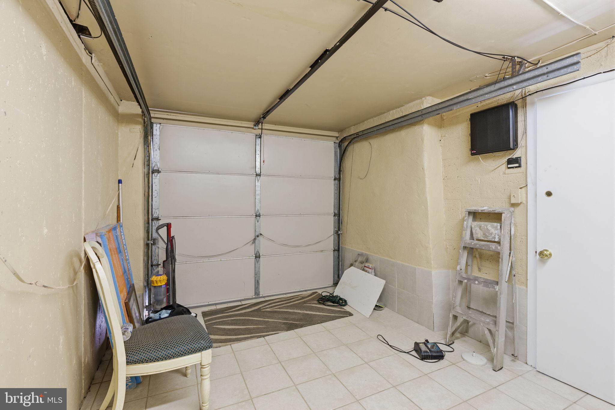 BUSTLETON - Residential