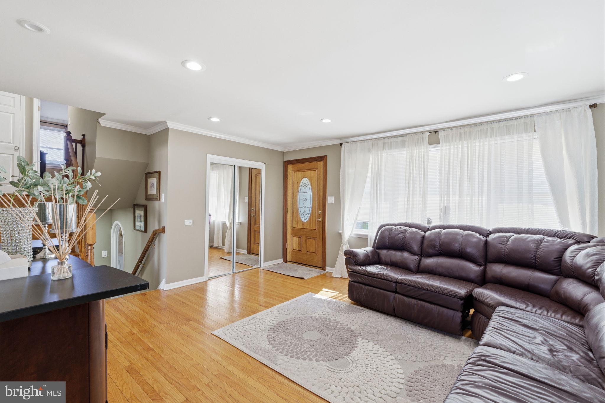 BUSTLETON - Residential