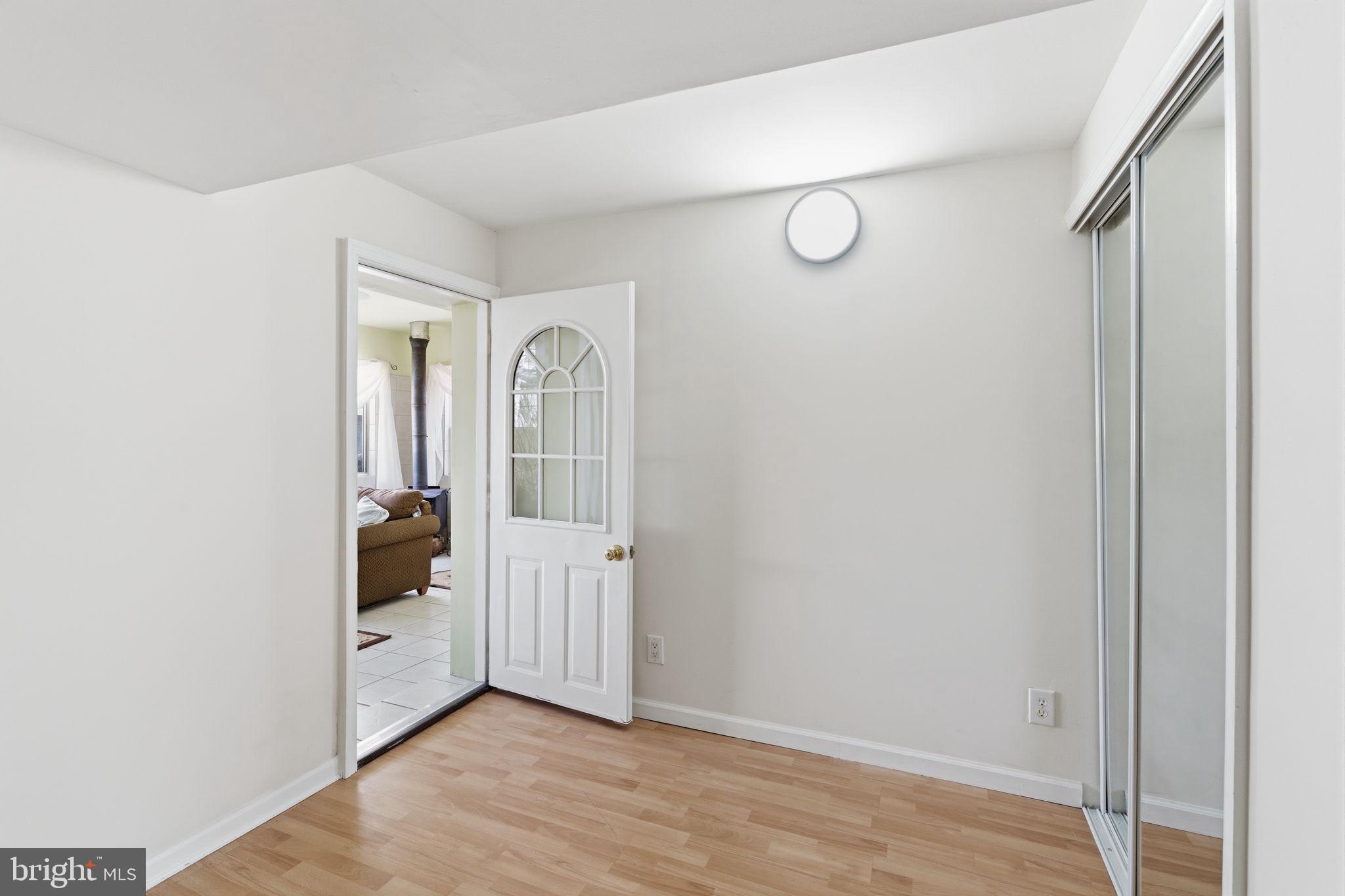 BUSTLETON - Residential