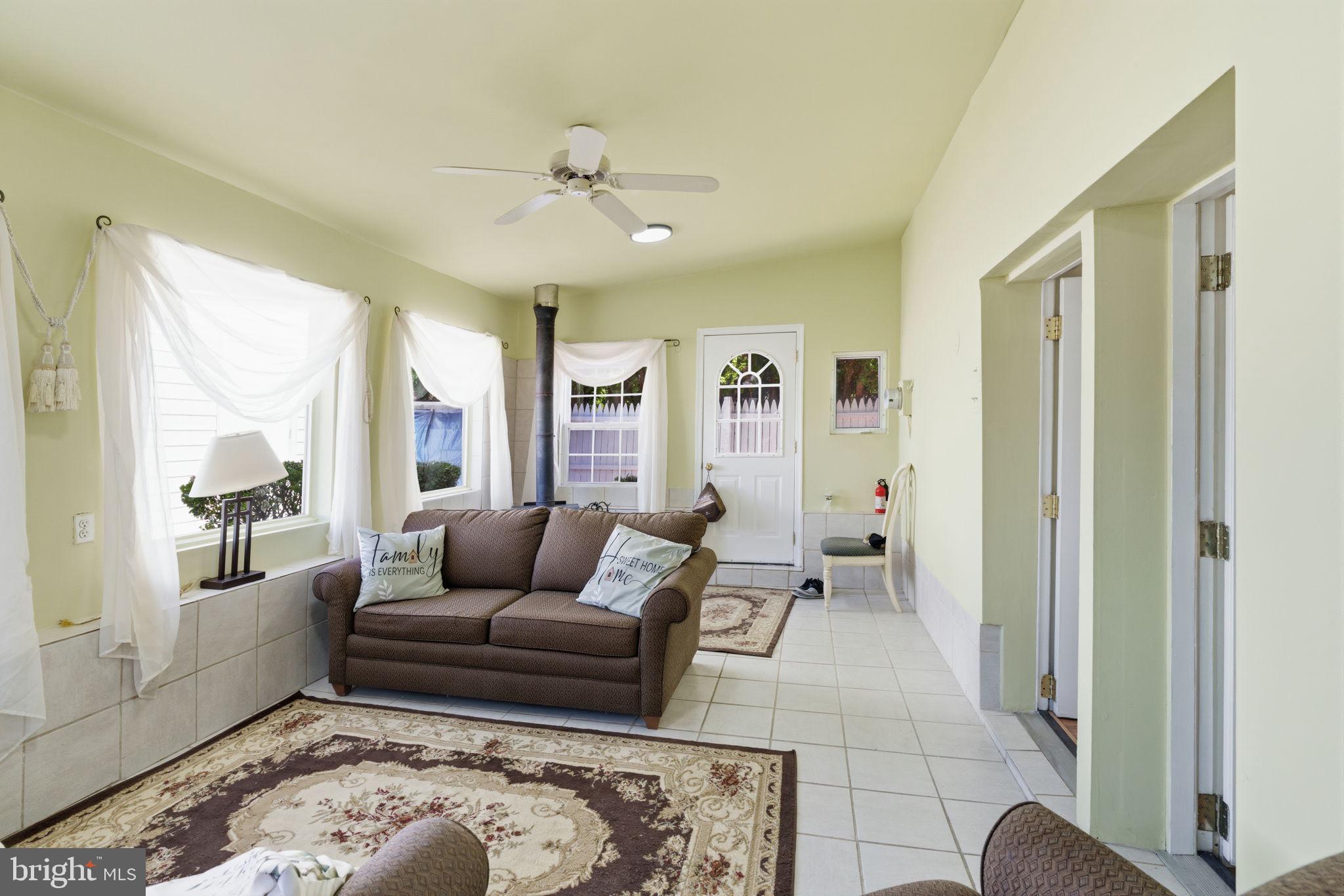 BUSTLETON - Residential