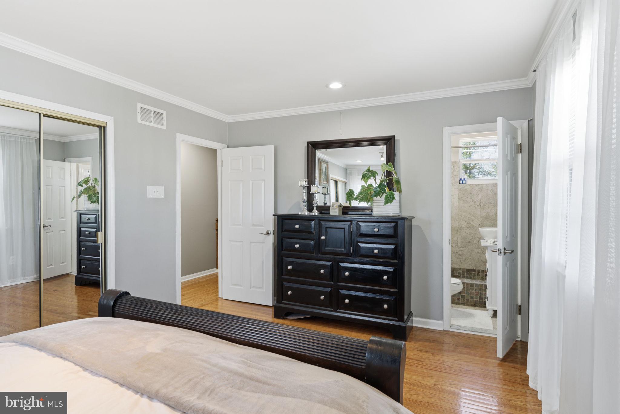 BUSTLETON - Residential