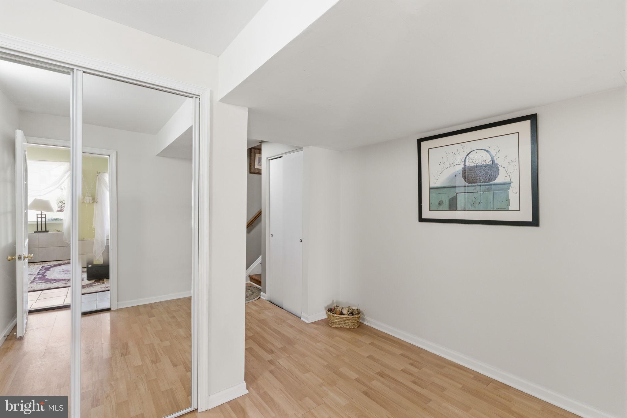 BUSTLETON - Residential