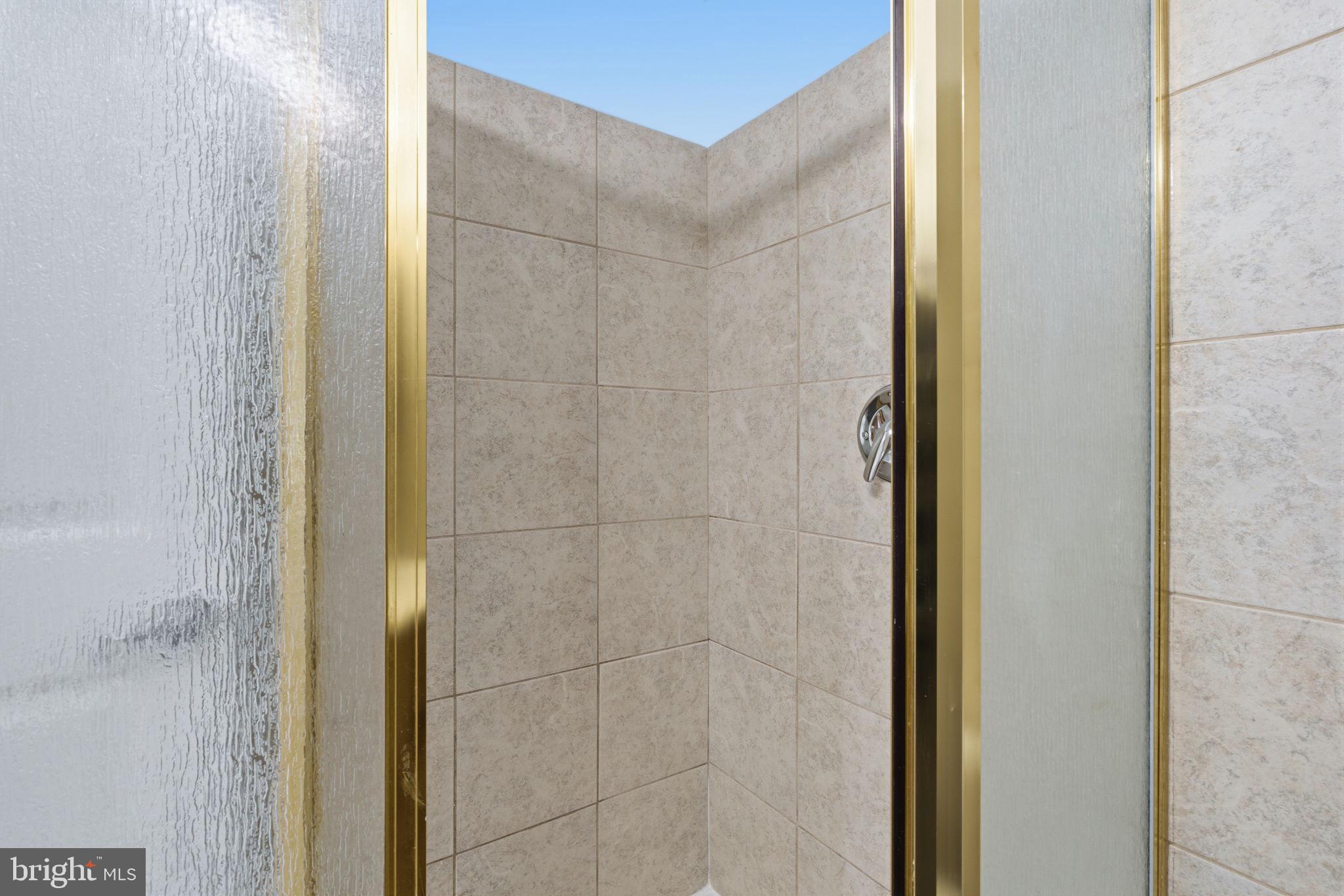 BUSTLETON - Residential