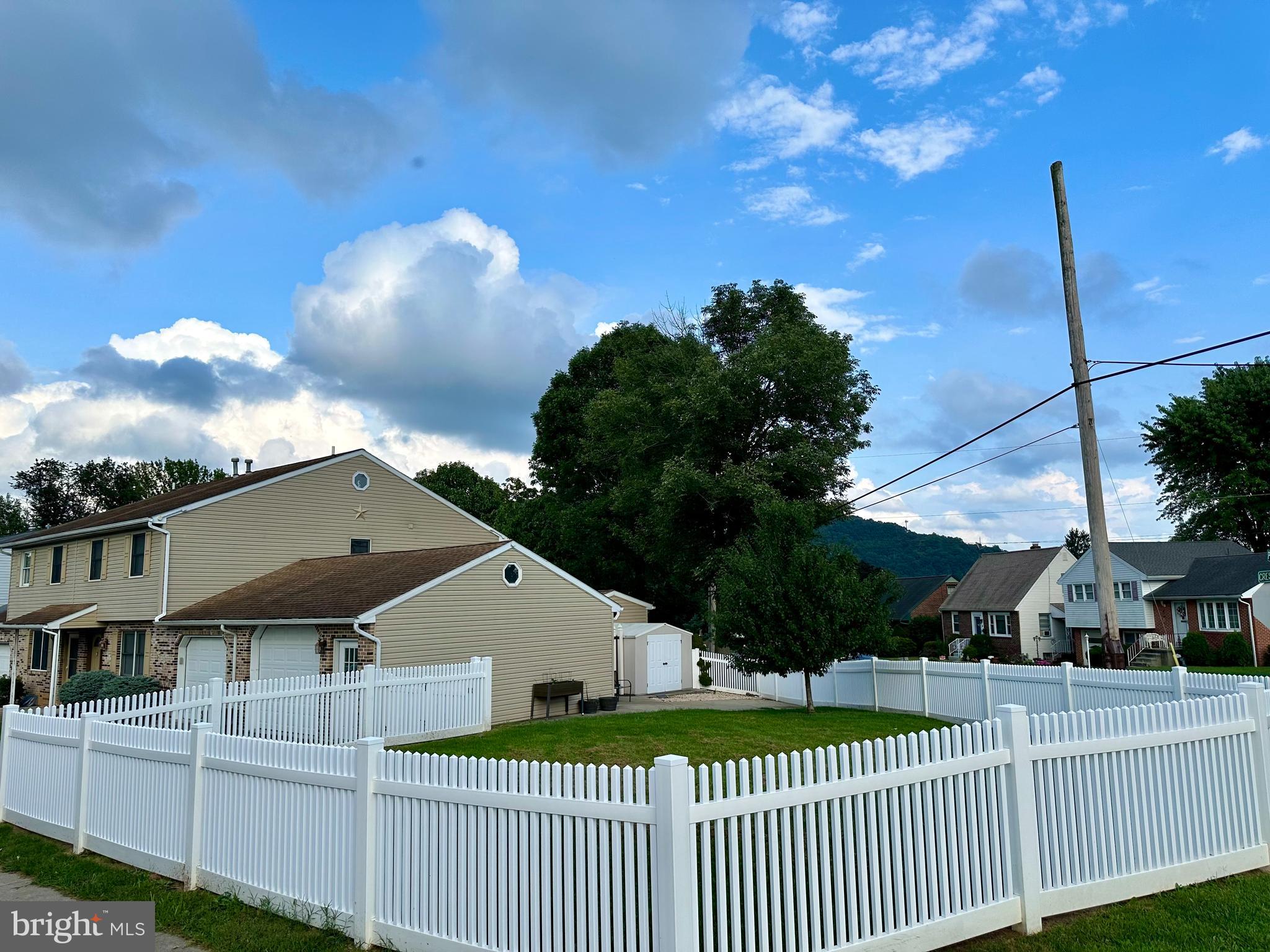 MILLMONT - Residential