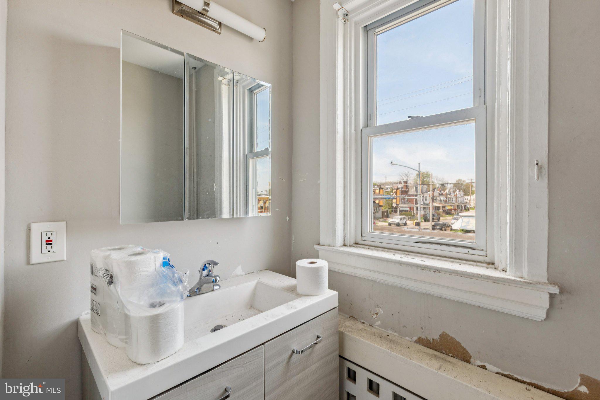 EDGEMONT PARK - Residential