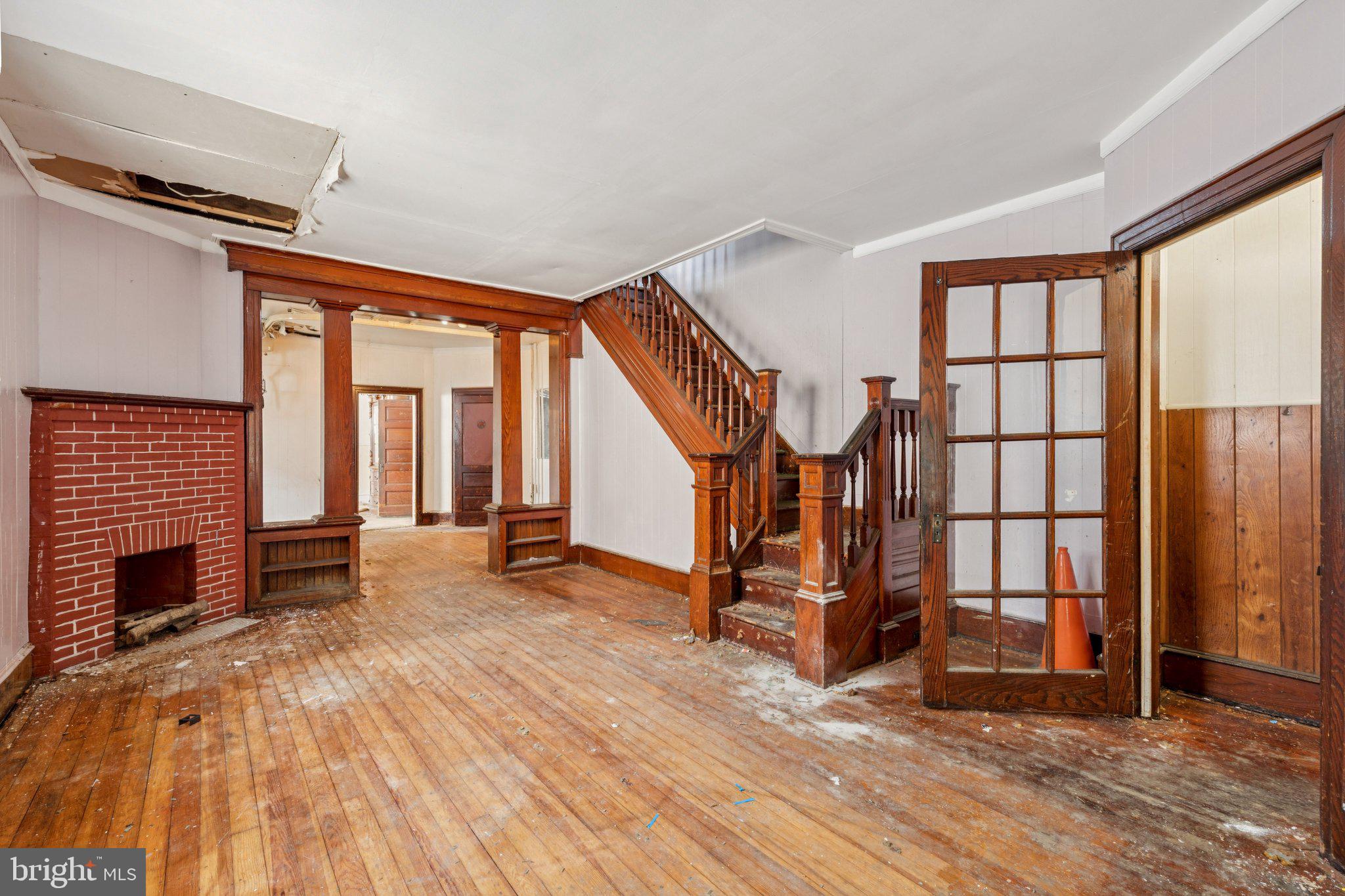 EDGEMONT PARK - Residential