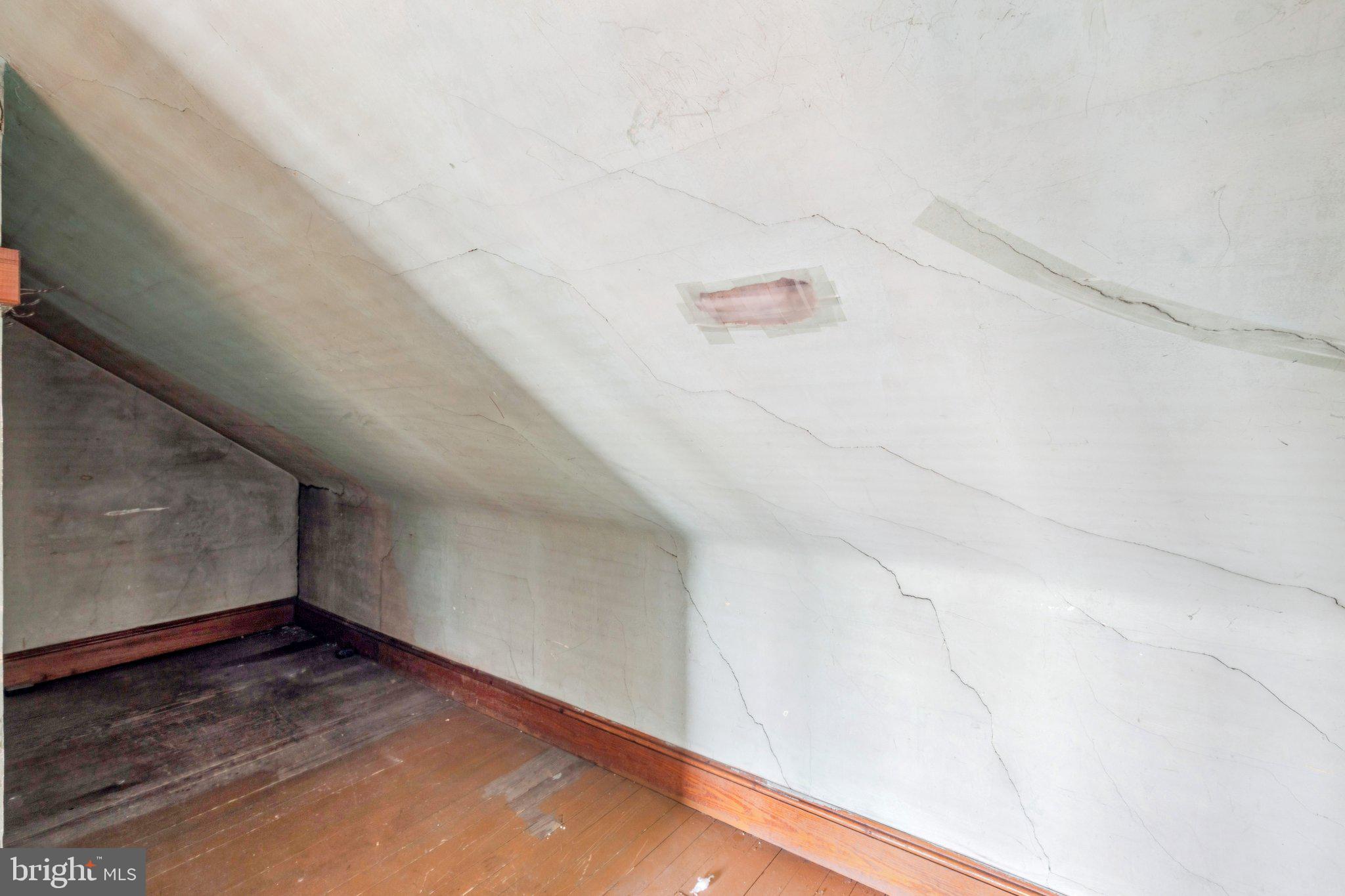 EDGEMONT PARK - Residential