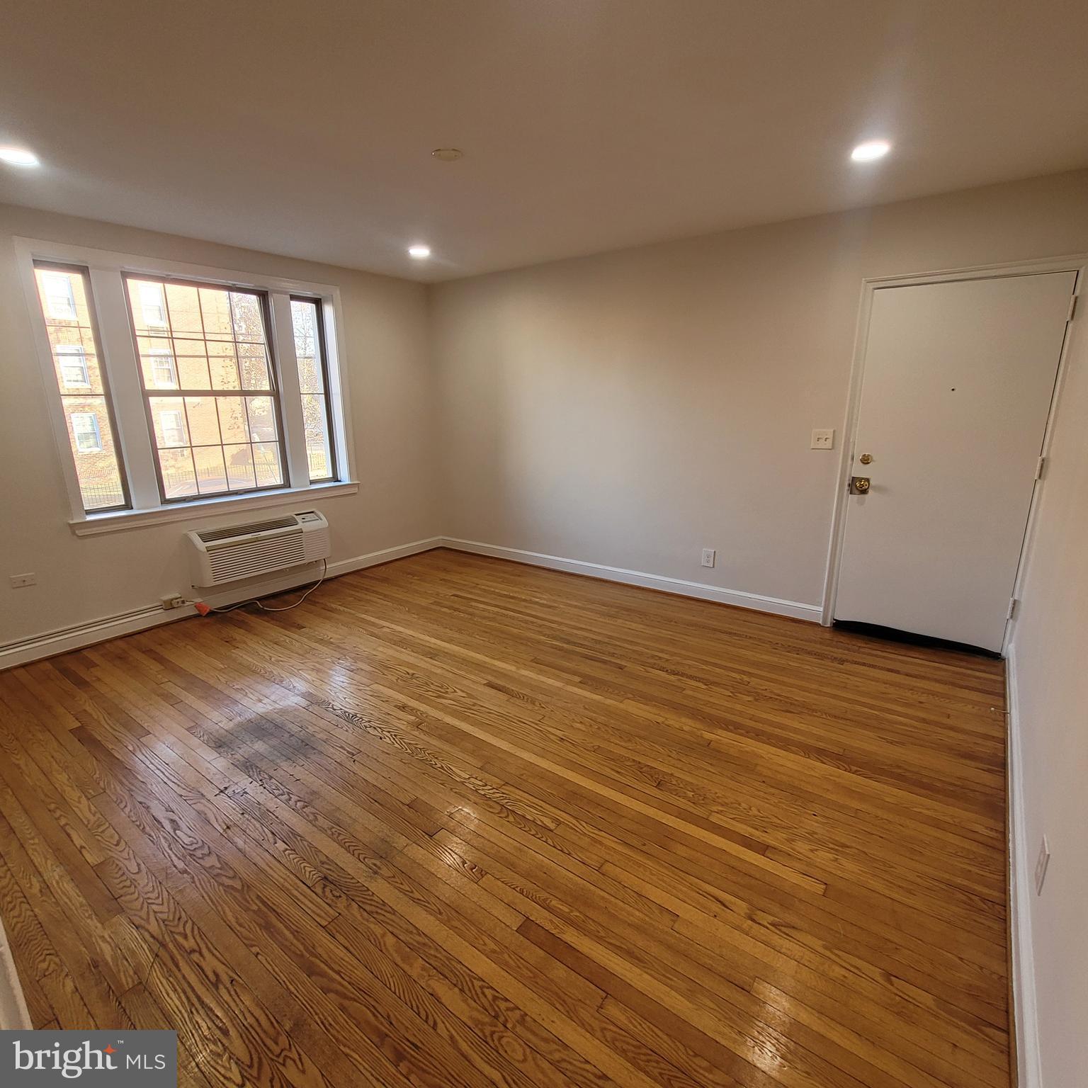 1404 TUCKERMAN STREET NW 101