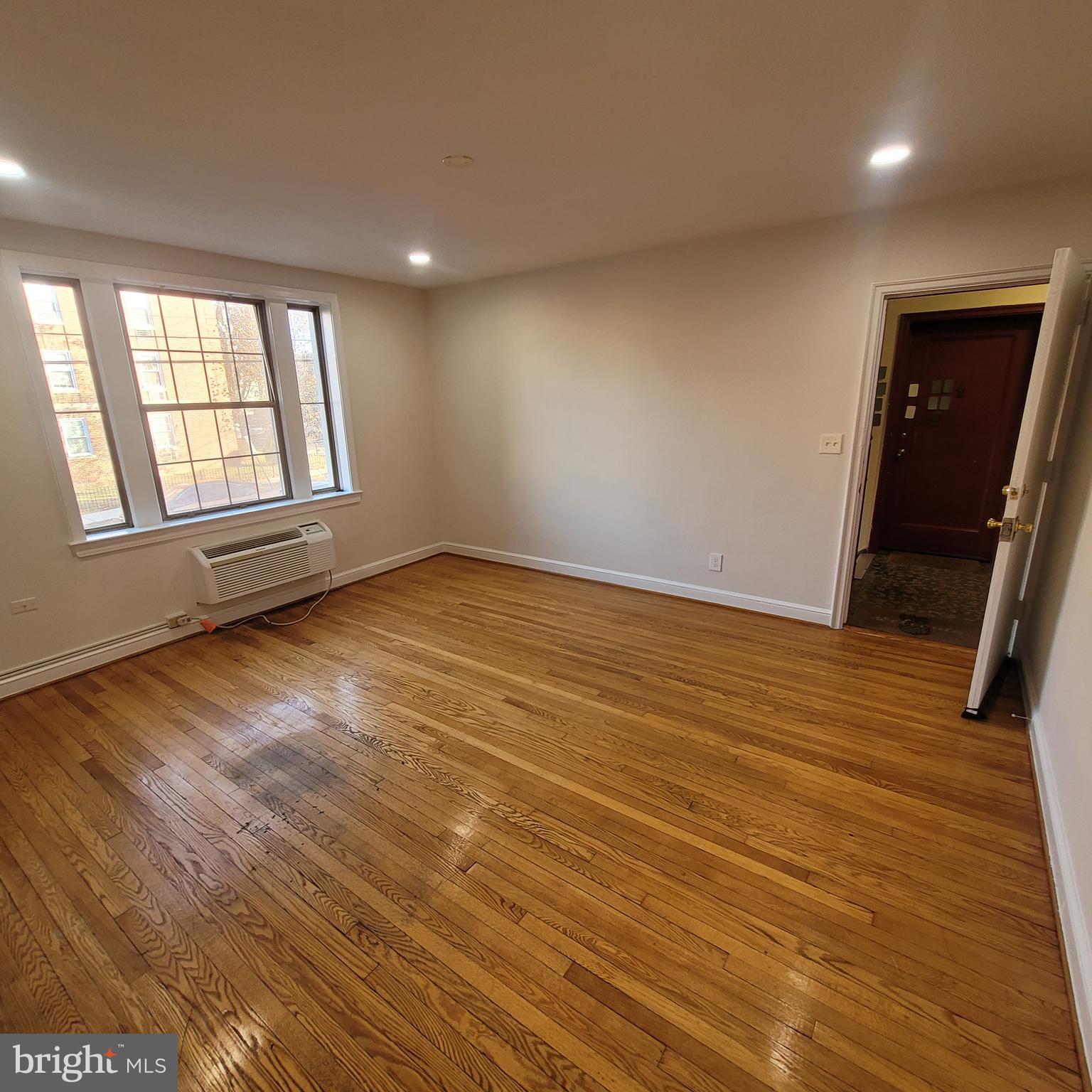 1404 TUCKERMAN STREET NW 101