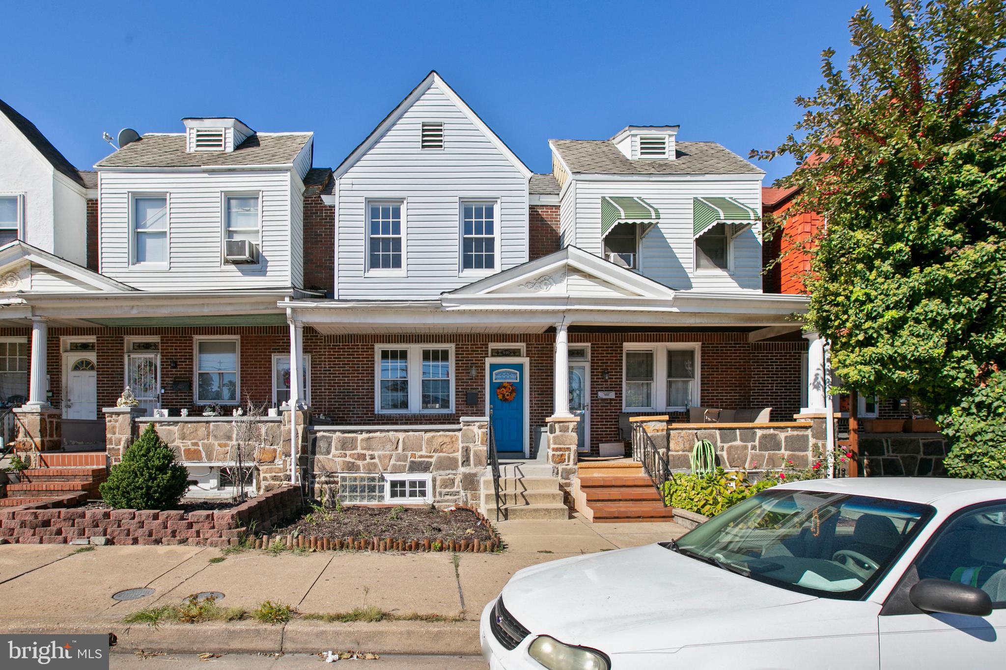 STUNNING NEW LISTING!! MODERN/UPDATED APPLIANCES, HARD WOOD FLOORS, PRIVATE DECK, PRIVATE PARKING!! EASY ACCESS TO 695 AND 95, CLOSE TO GROCERY STORES, RESTAURANTS!! TWO ABOVE GRADE BEDROOMS WITH EATH THEIR OWN PRIVATE BATH!! FULLY FINISHED BASEMENT WITH PRIVATE ENTRANCE AND FULL BATH!! PROFESSIONALLY MANAGED! SCHEDULE YOUR SHOWING TODAY!!