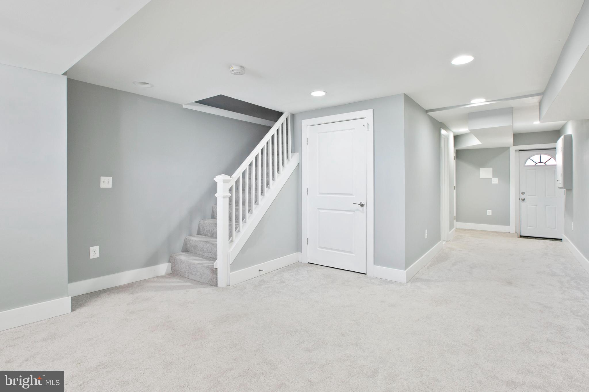 GREEKTOWN - Residential Lease