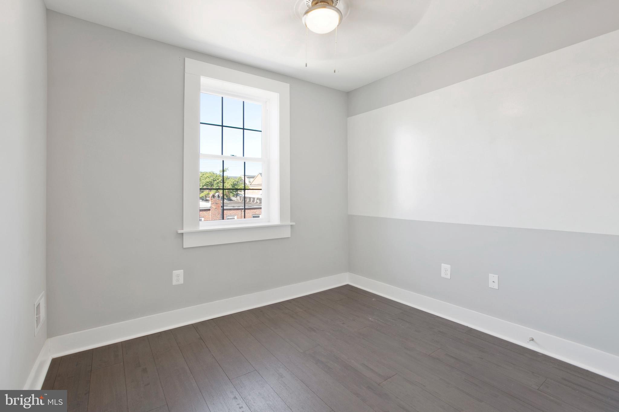 GREEKTOWN - Residential Lease