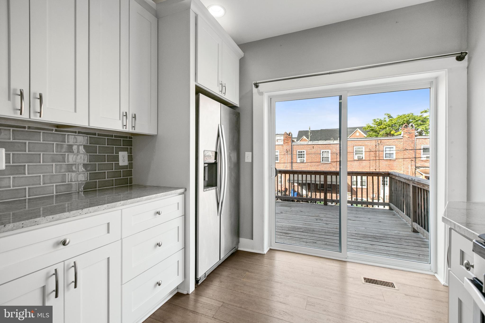 GREEKTOWN - Residential Lease