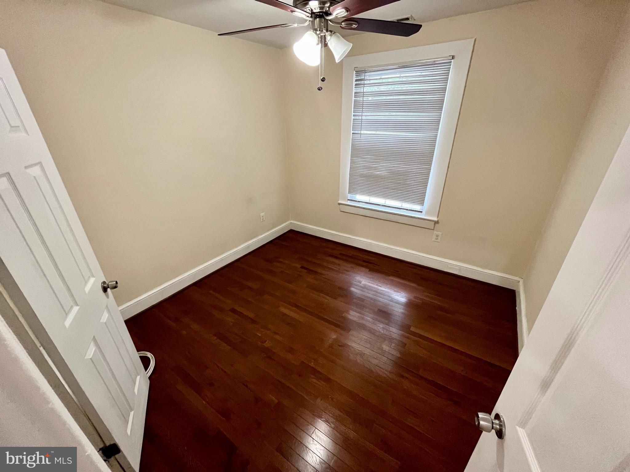 COTTAGE CITY - Residential Lease