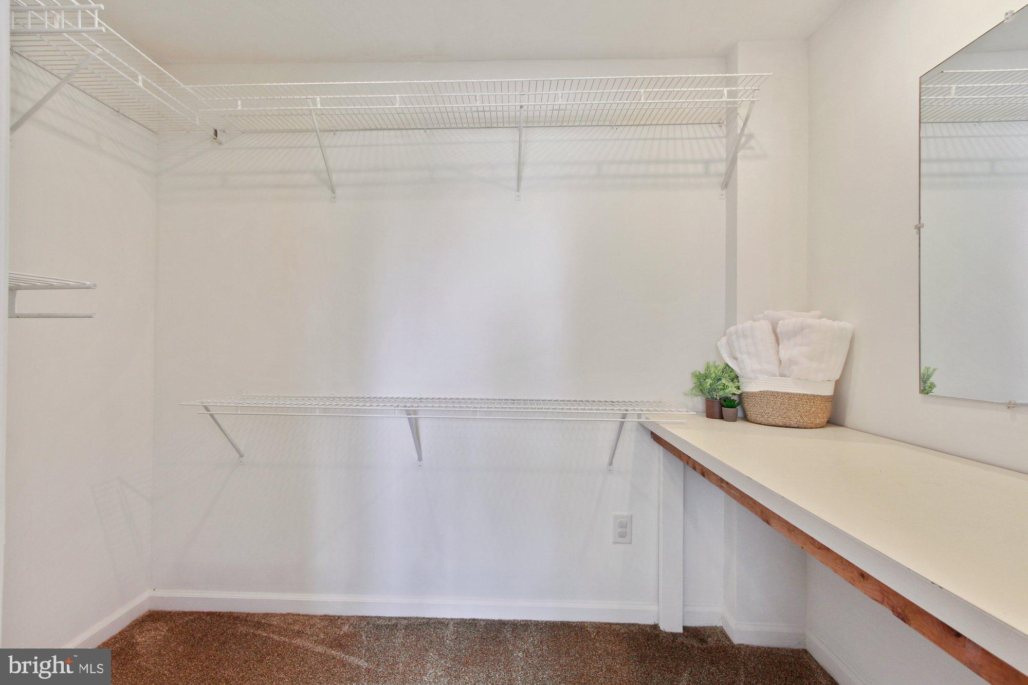 PERRYVILLE - Residential