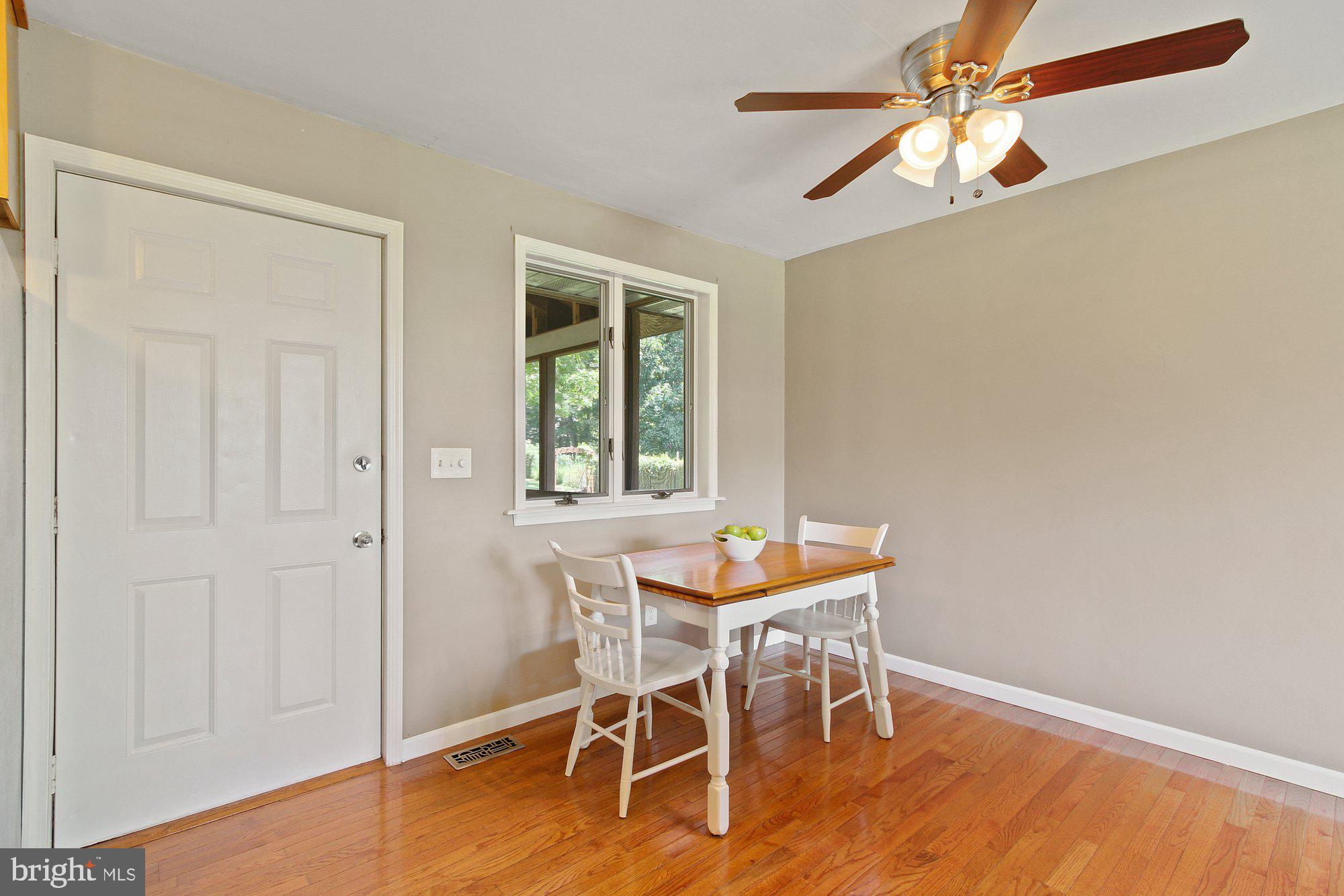 PERRYVILLE - Residential