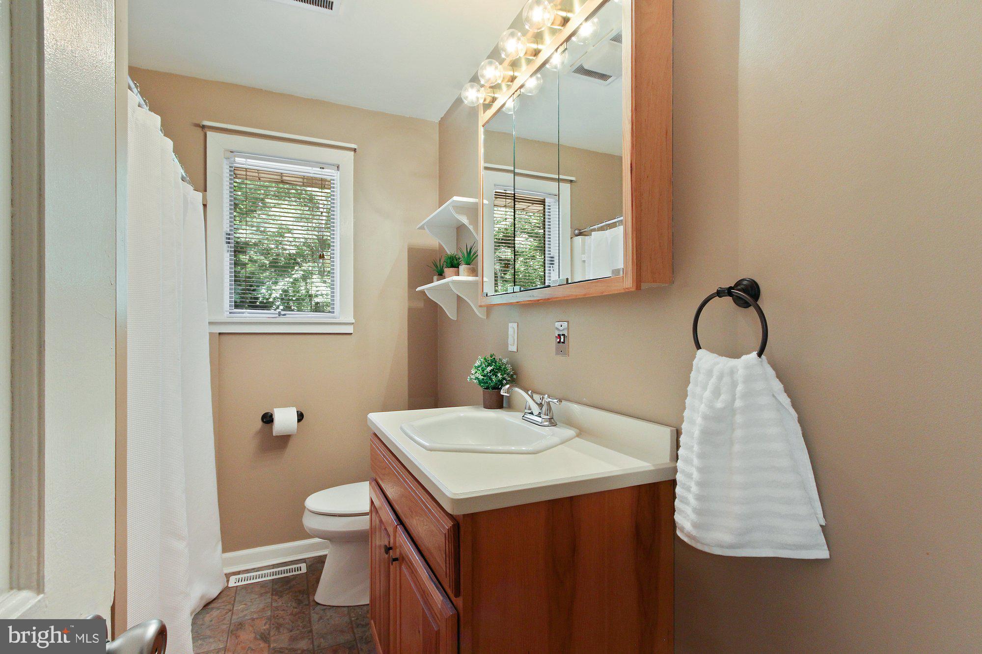 PERRYVILLE - Residential