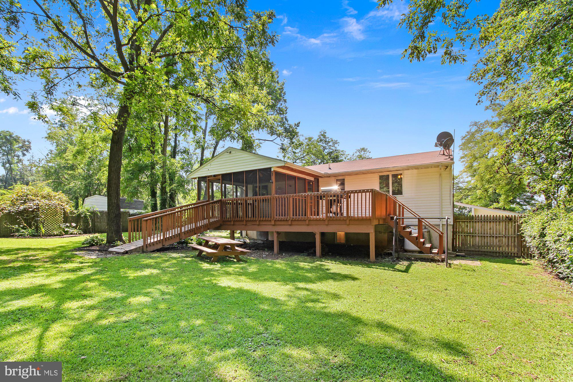 PERRYVILLE - Residential