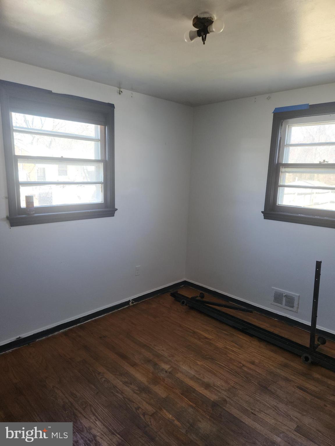 CAMP SPRINGS - Residential