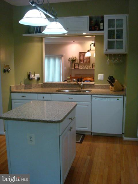 VILLAGE OF LONG REACH - Residential Lease