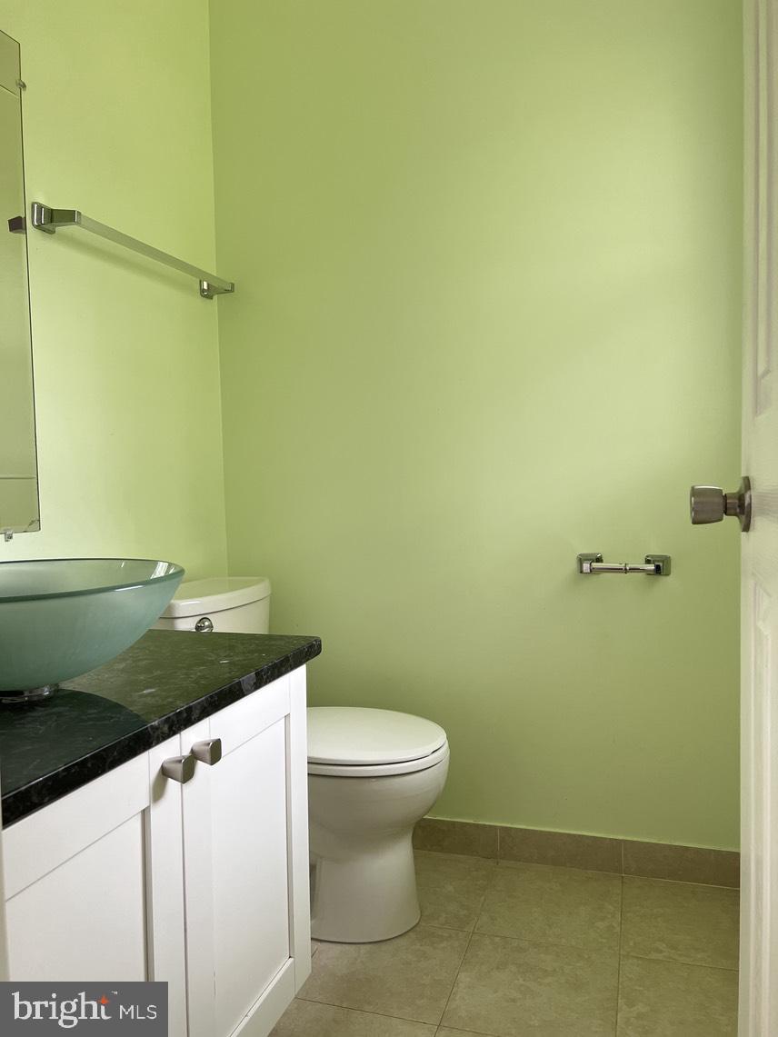 MAPLE RIDGE - Residential Lease