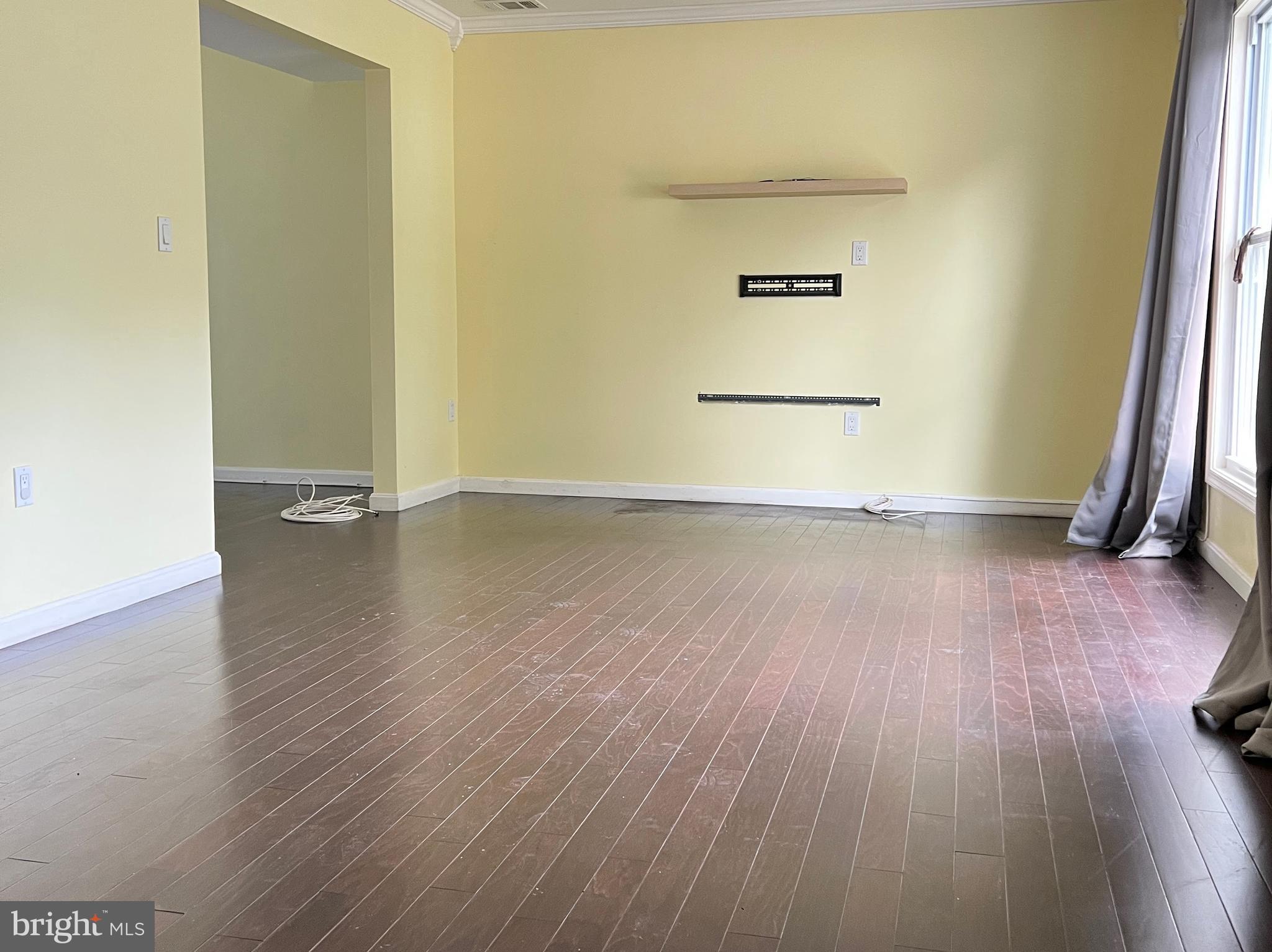 MAPLE RIDGE - Residential Lease