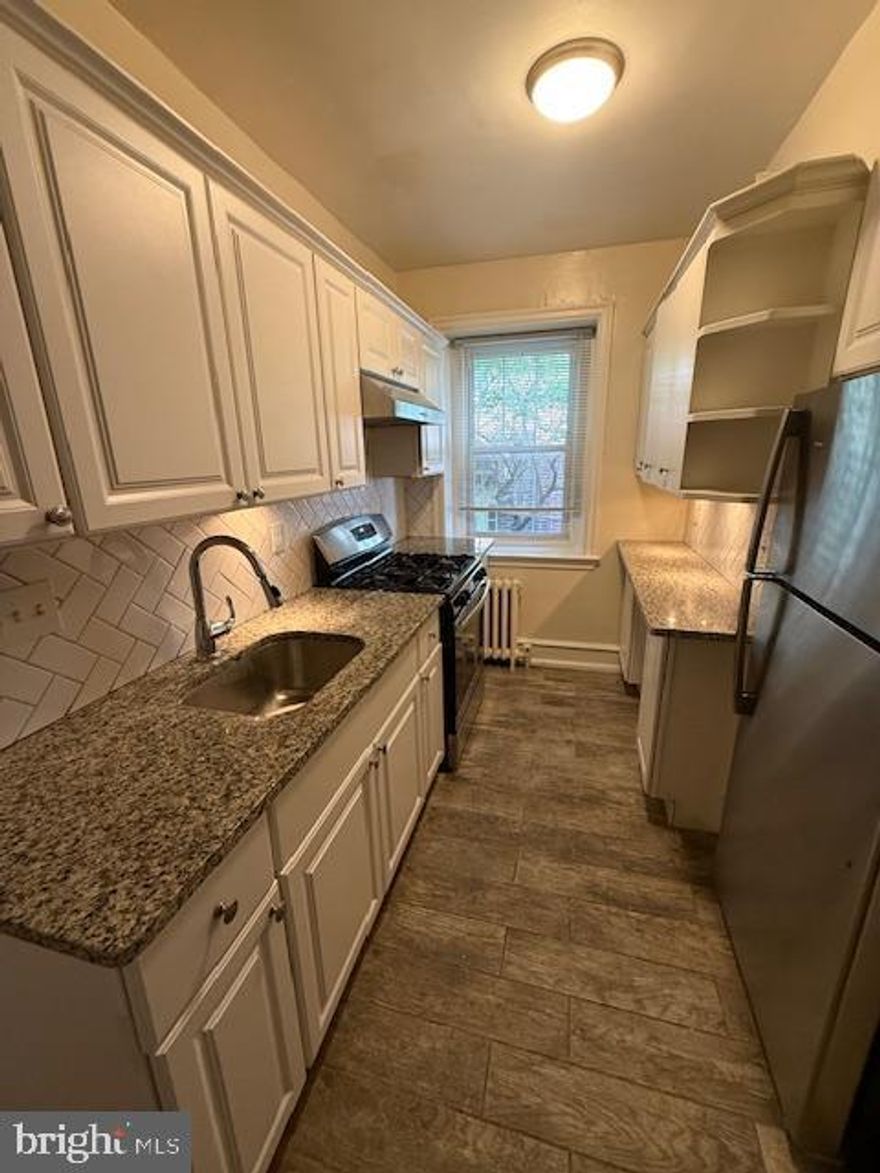 Beautiful newly renovated 1st floor 1 bedroom apartment available in The Harrison Building in Frankford. Hardwood floors through the very spacious living room and bedroom. Both rooms have ceiling fans. The completely remodeled kitchen has a new chef stove, granite counter tops and work space with matching tile back splash. Tons of cabinets and with underneath lighting. The Harrison is an impressive building that is immaculately maintained. There is a relaxing lobby or feel free to work out or shoot a game of pool while doing your laundry in the lower level. Great location close to public transportation and plenty of street parking.Even better, Heat, Water, and Gas included with the rent! Tenant only pays electric. First, last, and security deposit are required for move in. Cats are welcome, sorry no dogs.