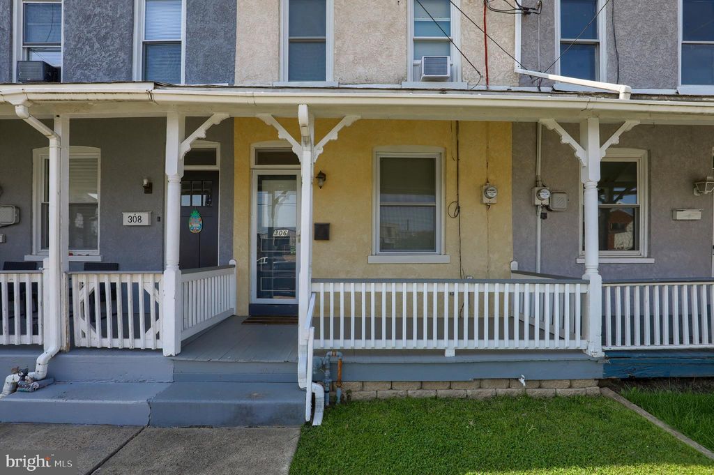 Photo of 306 E LIBERTY ST, LANCASTER, PA 17602 (MLS # PALA2037072)