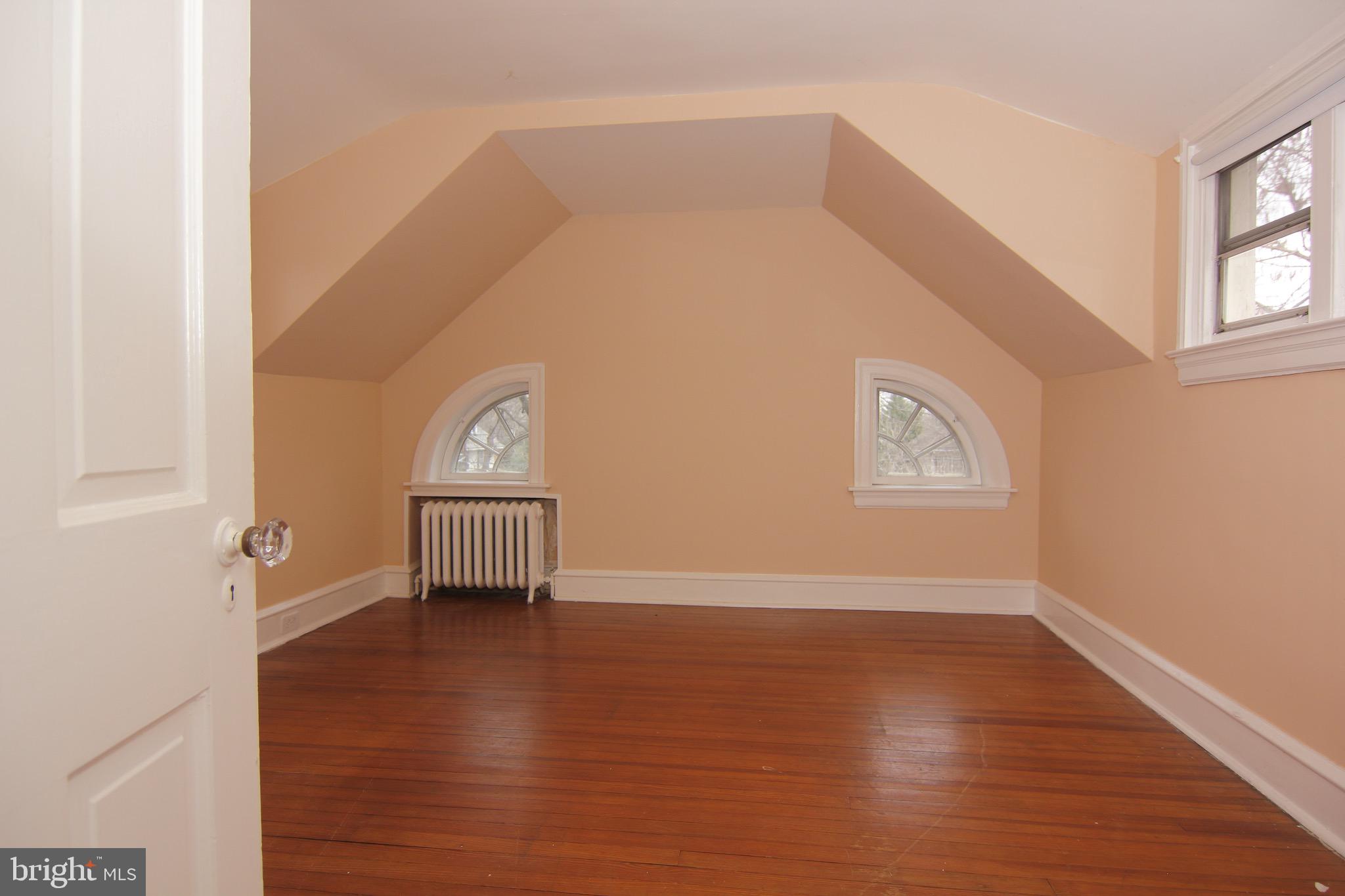 MERION STATION - Residential