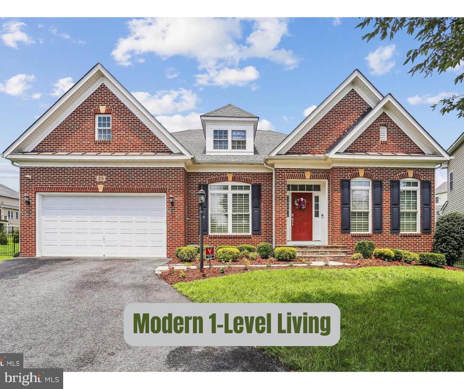 25 MOONLIGHT TRAIL COURT