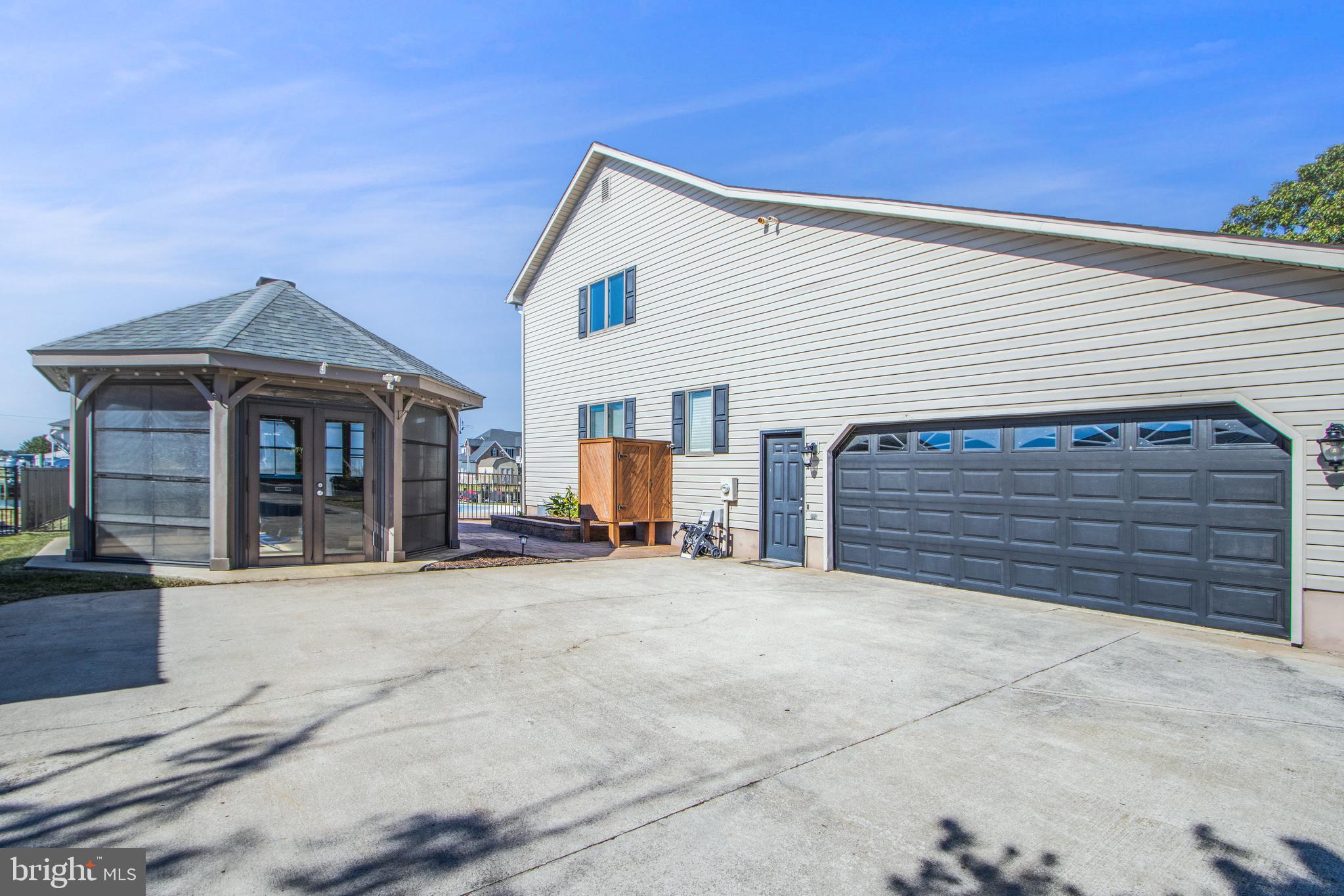 OLD LANDING - Residential