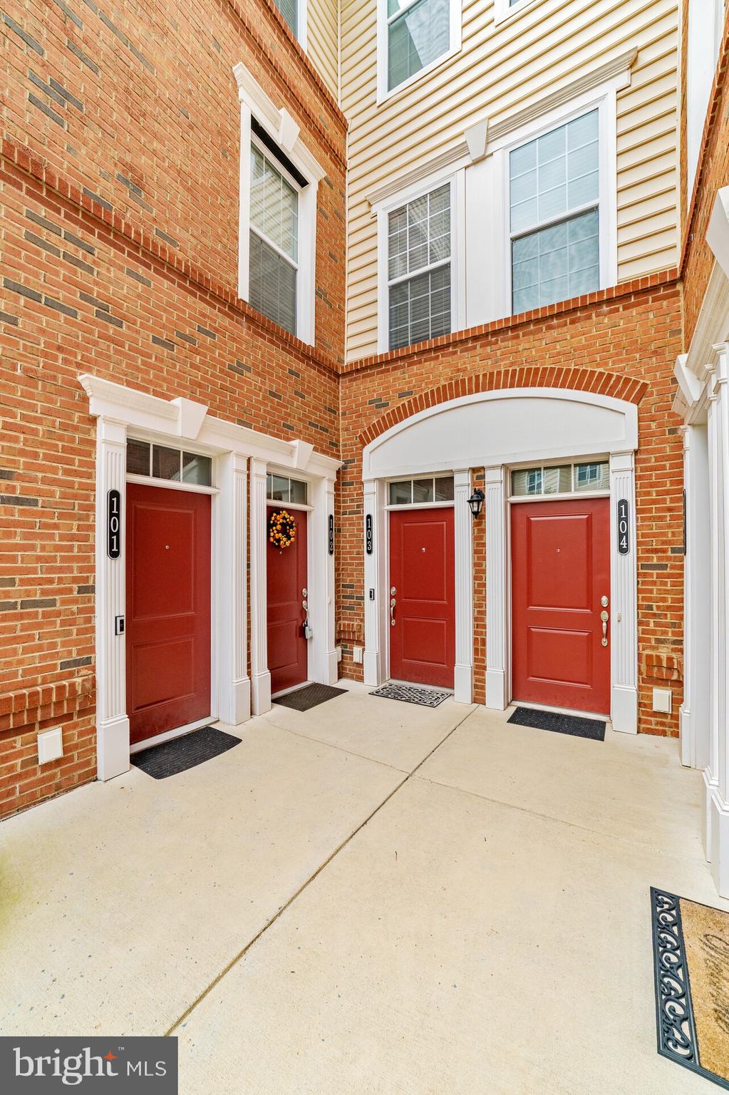 RIDGES AT LOUDOUN VALLEY - Residential