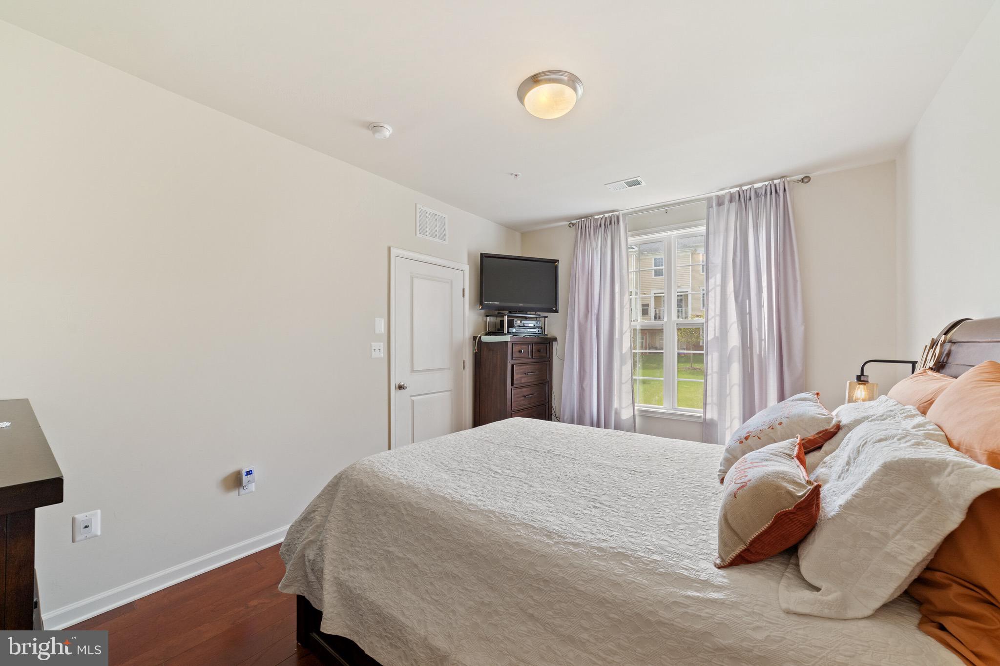 RIDGES AT LOUDOUN VALLEY - Residential