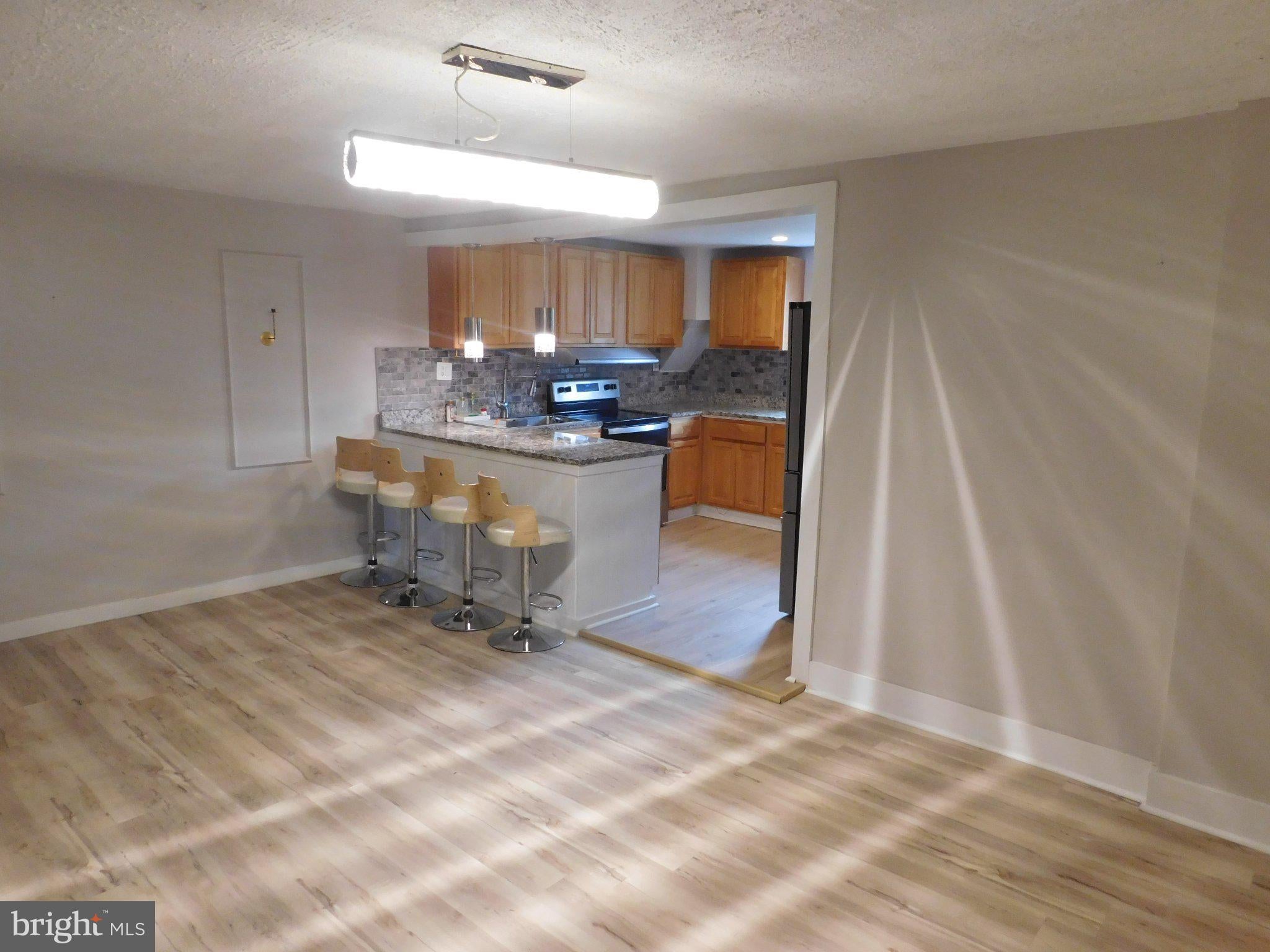 157 W 4TH STREET