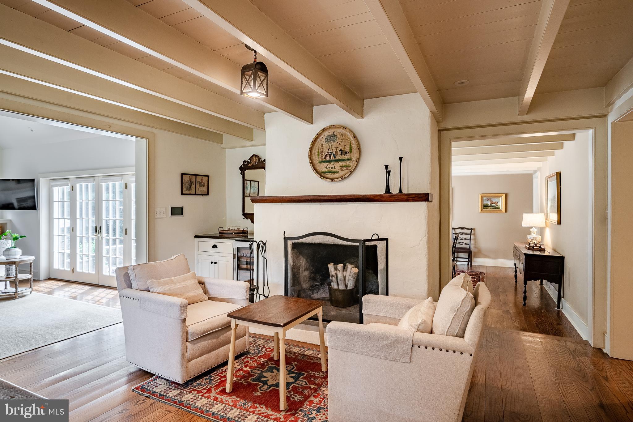 DOUGLASS LANE - Residential