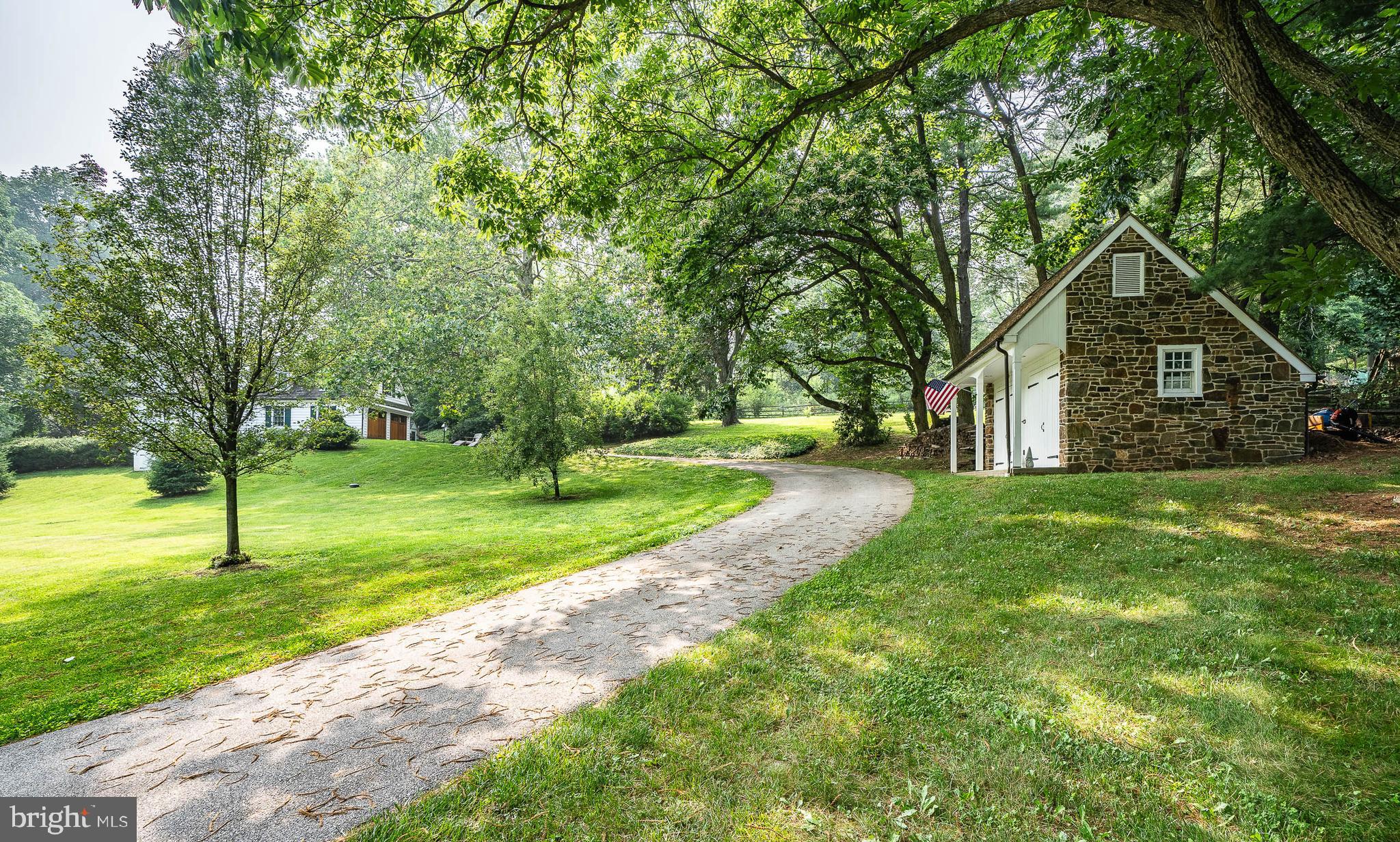 DOUGLASS LANE - Residential