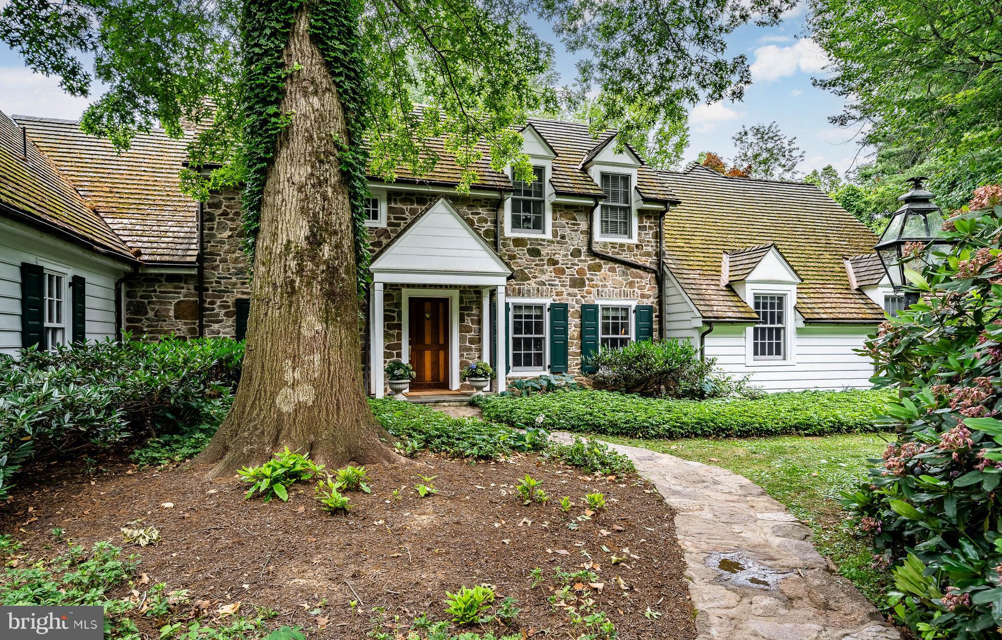 DOUGLASS LANE - Residential