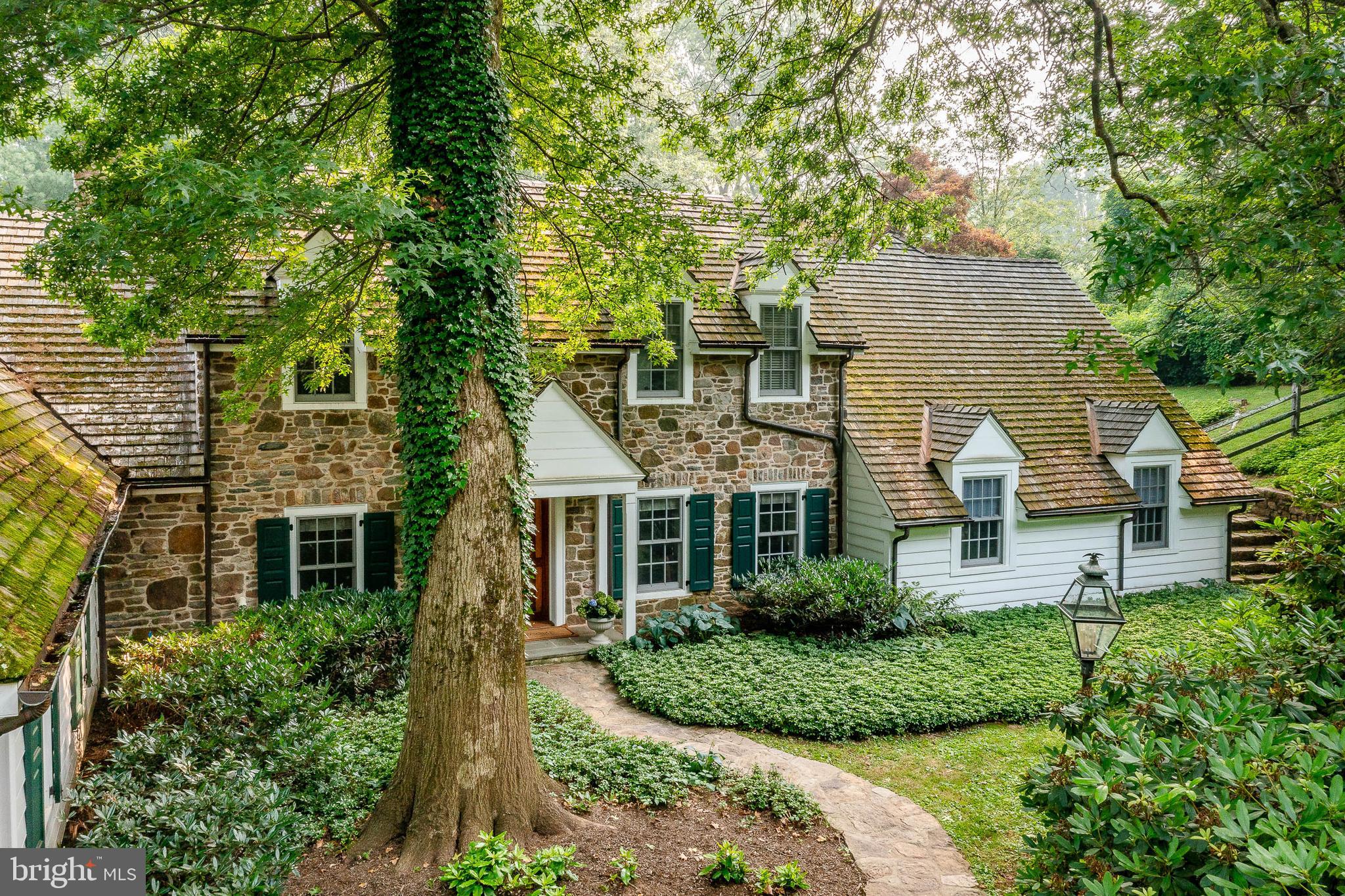 DOUGLASS LANE - Residential