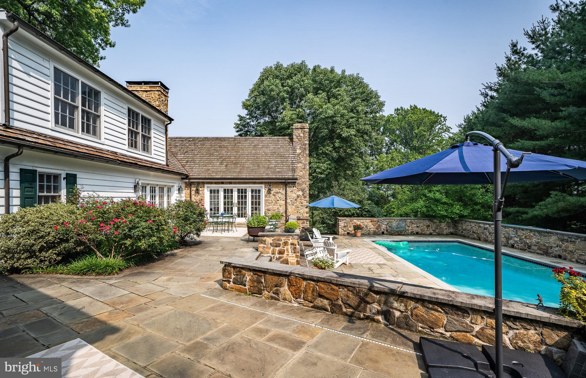 DOUGLASS LANE - Residential