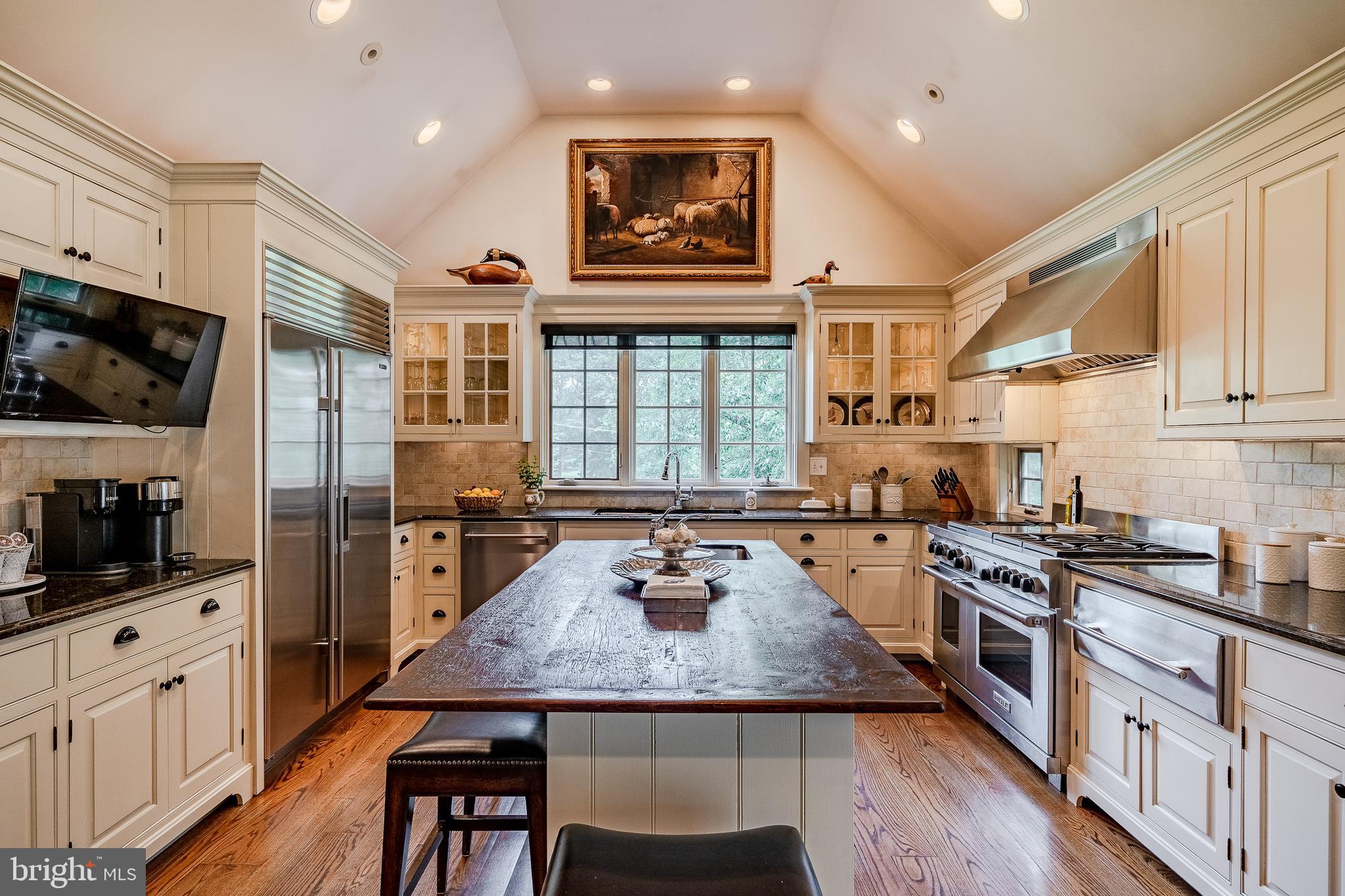 DOUGLASS LANE - Residential