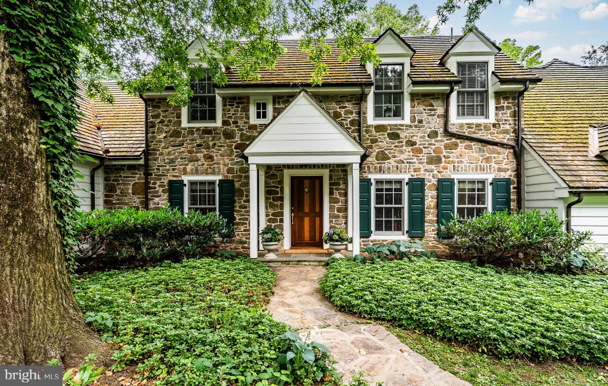 DOUGLASS LANE - Residential