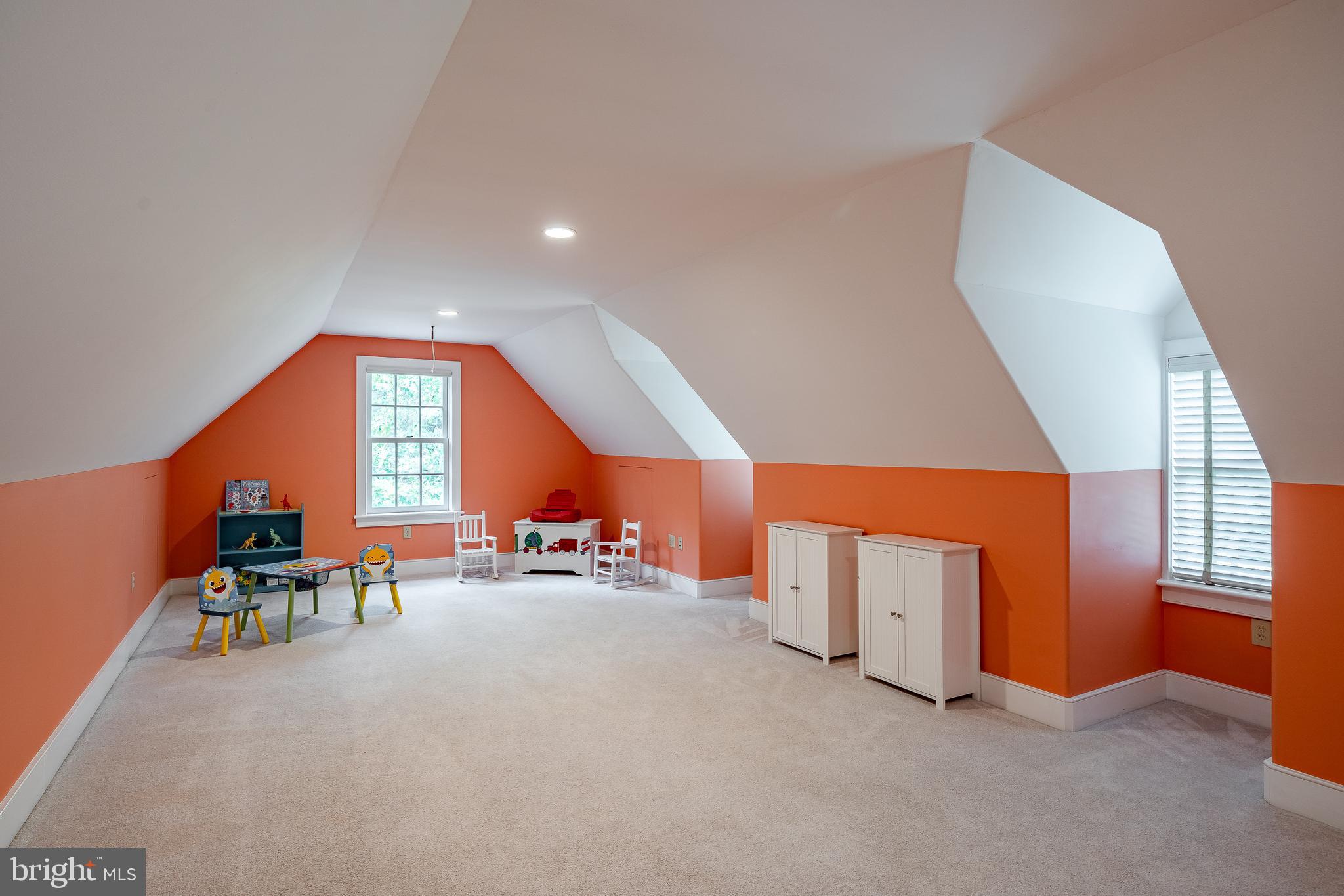 DOUGLASS LANE - Residential