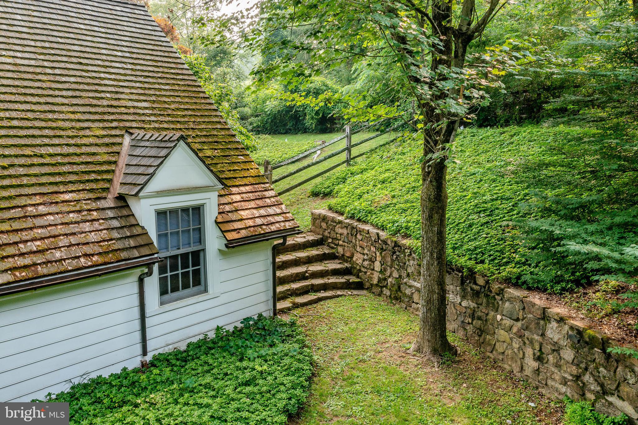 DOUGLASS LANE - Residential