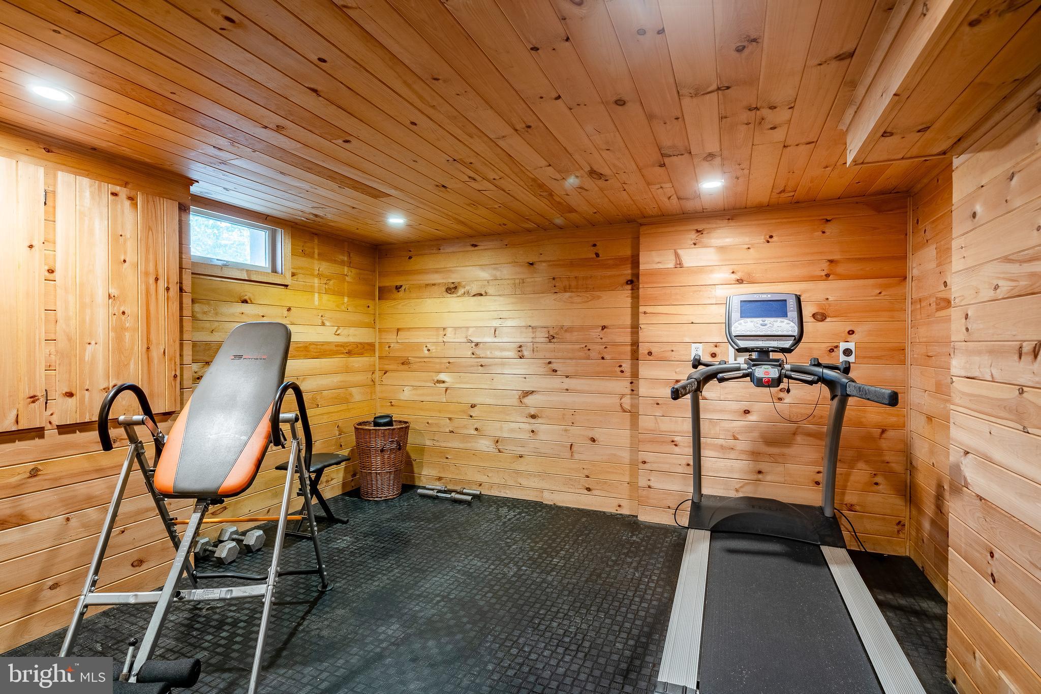 DOUGLASS LANE - Residential