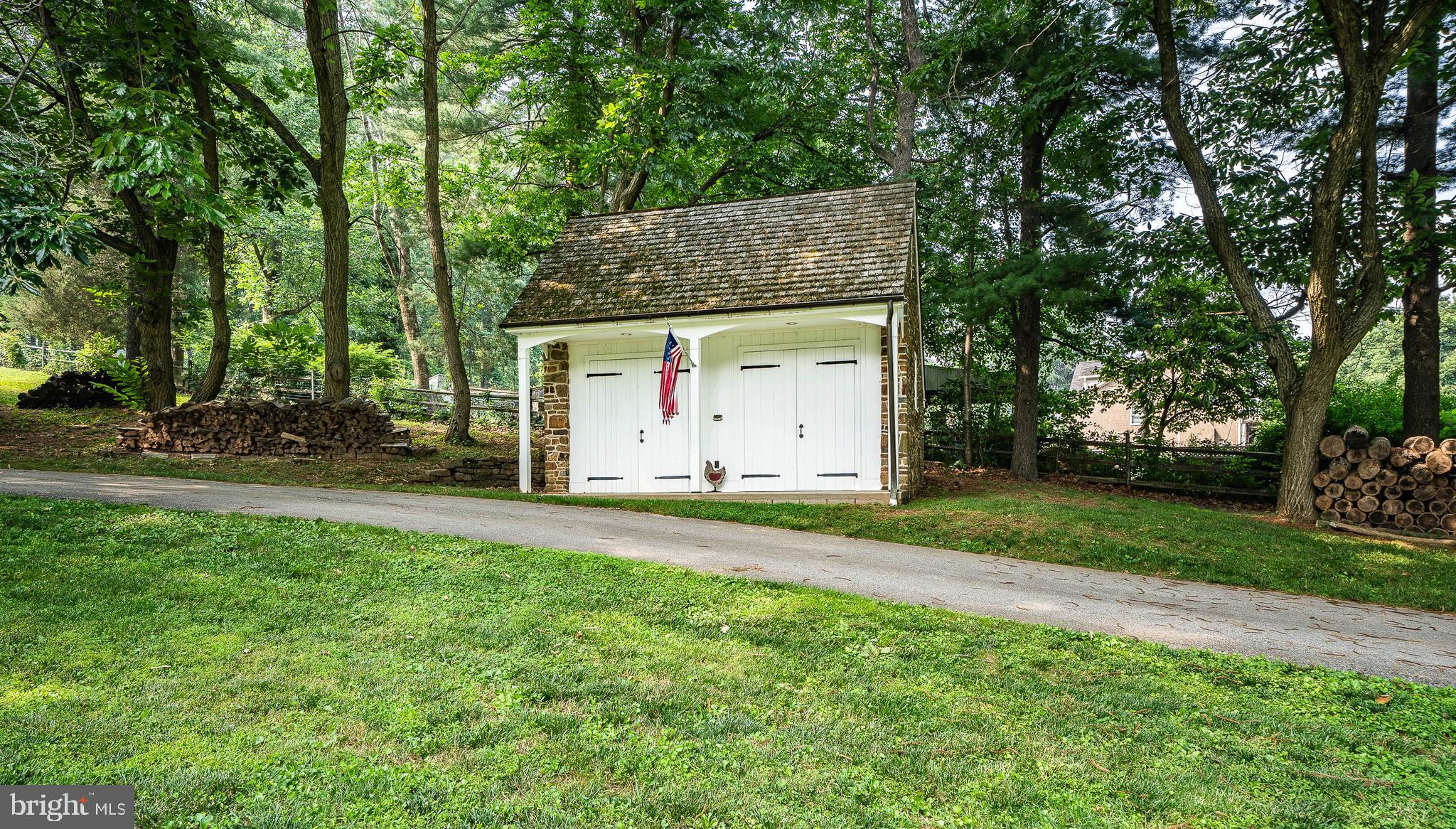 DOUGLASS LANE - Residential