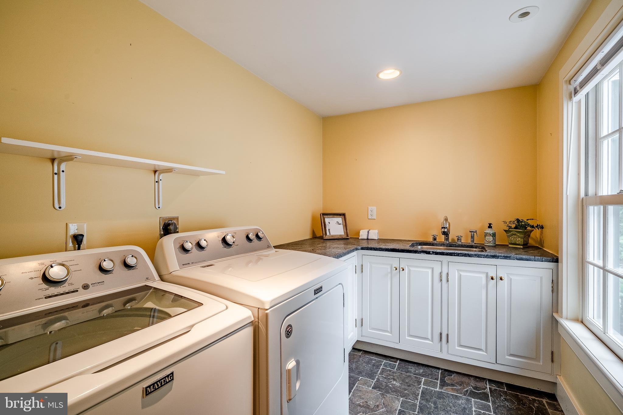 DOUGLASS LANE - Residential