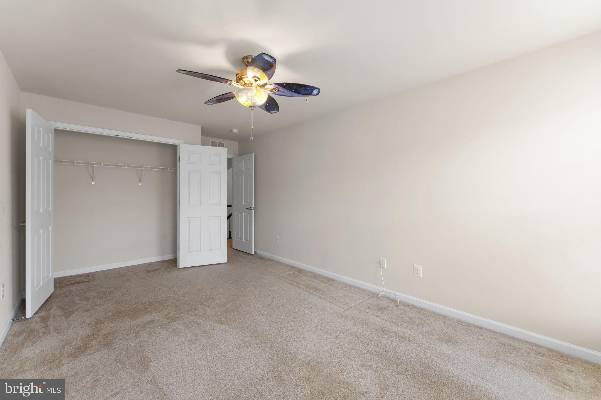 SUMMERWALK AT STONE RIDGE - Residential Lease