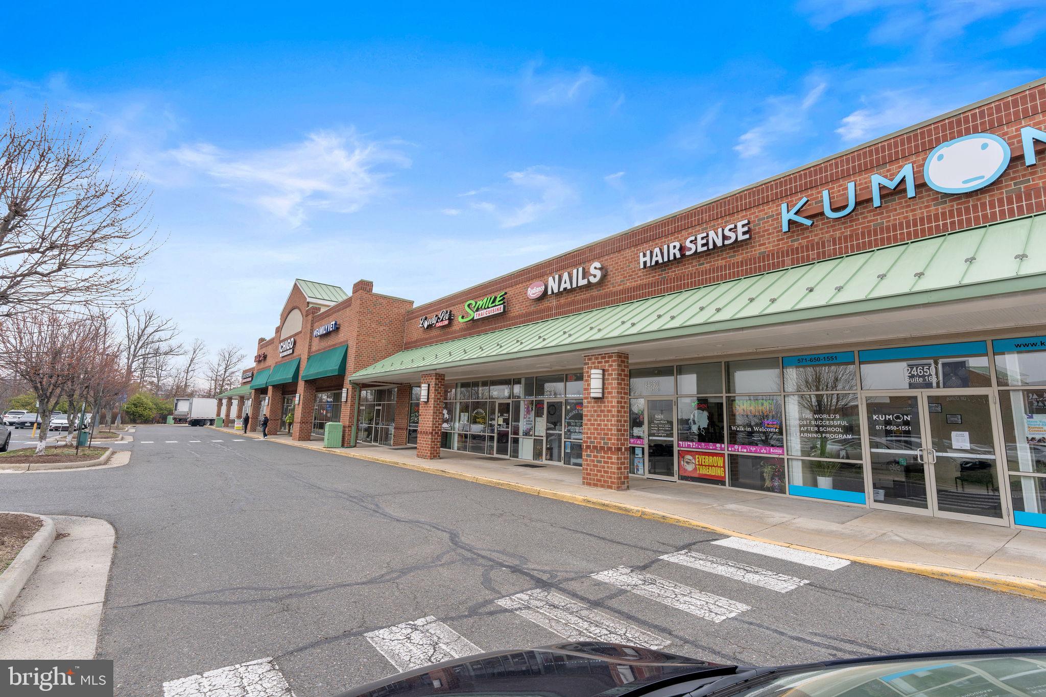 SUMMERWALK AT STONE RIDGE - Residential Lease